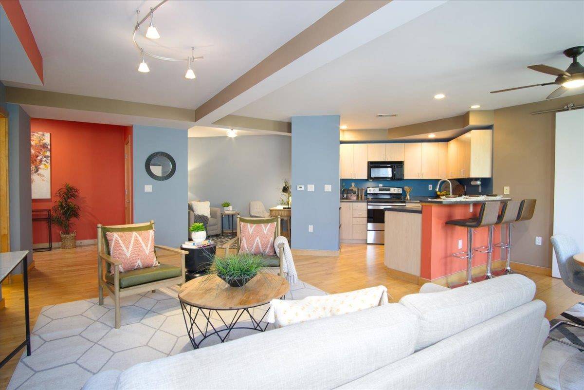 Madison, WI 53703,111 N Hamilton Street #303