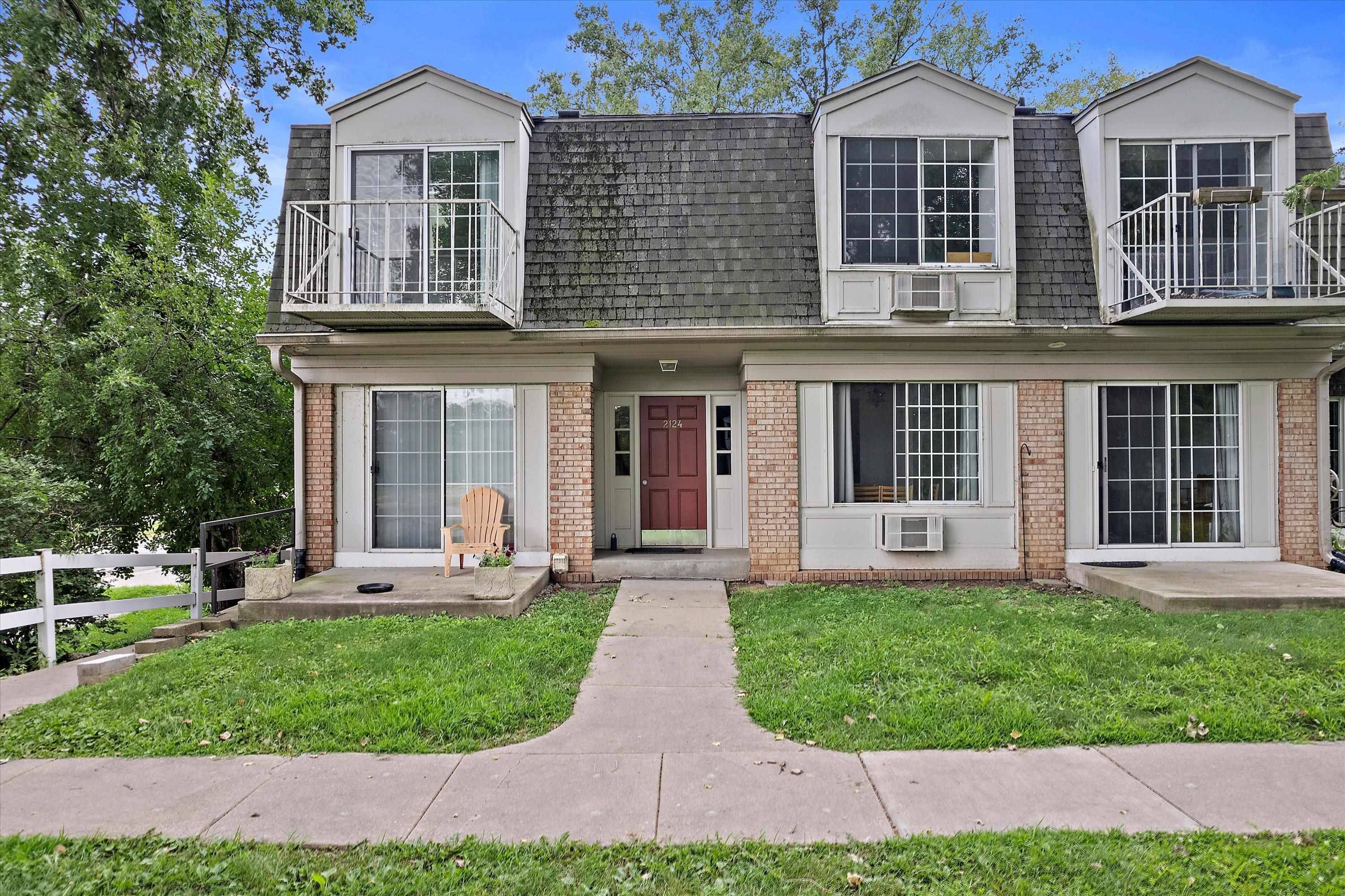 Middleton, WI 53562,2124 Allen Boulevard #4