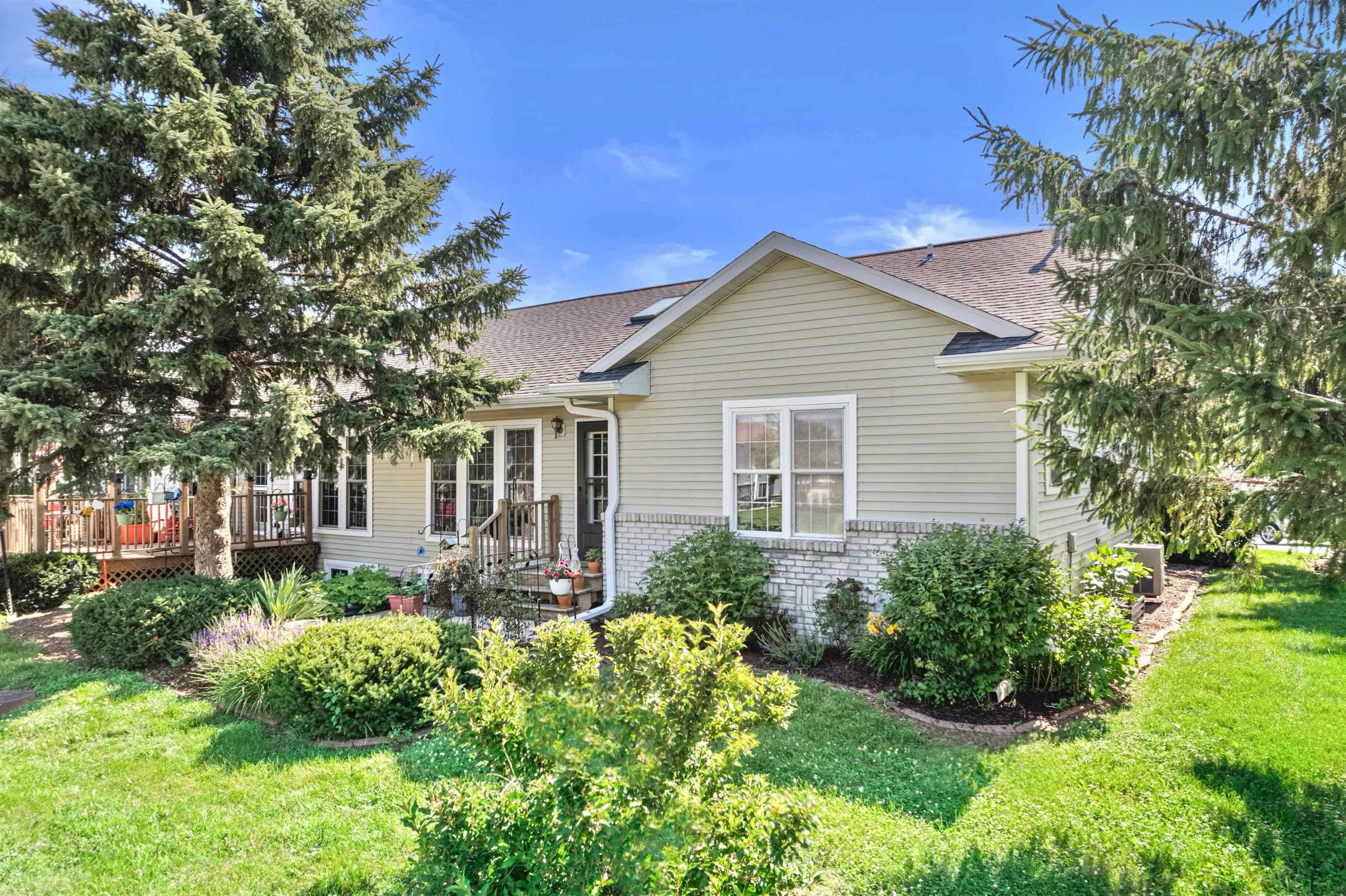 Whitewater, WI 53190,1277 E Bluff Road