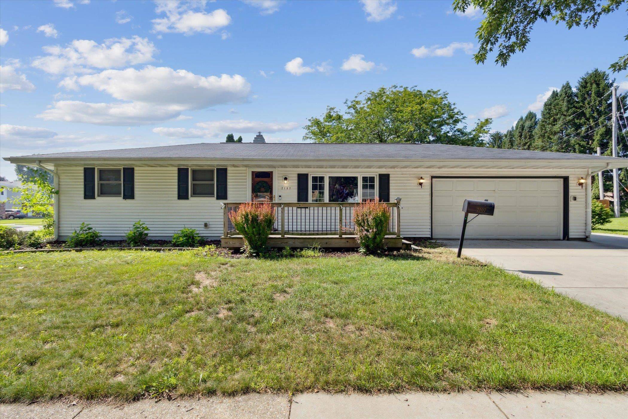 Janesville, WI 53548,2107 Purvis Avenue