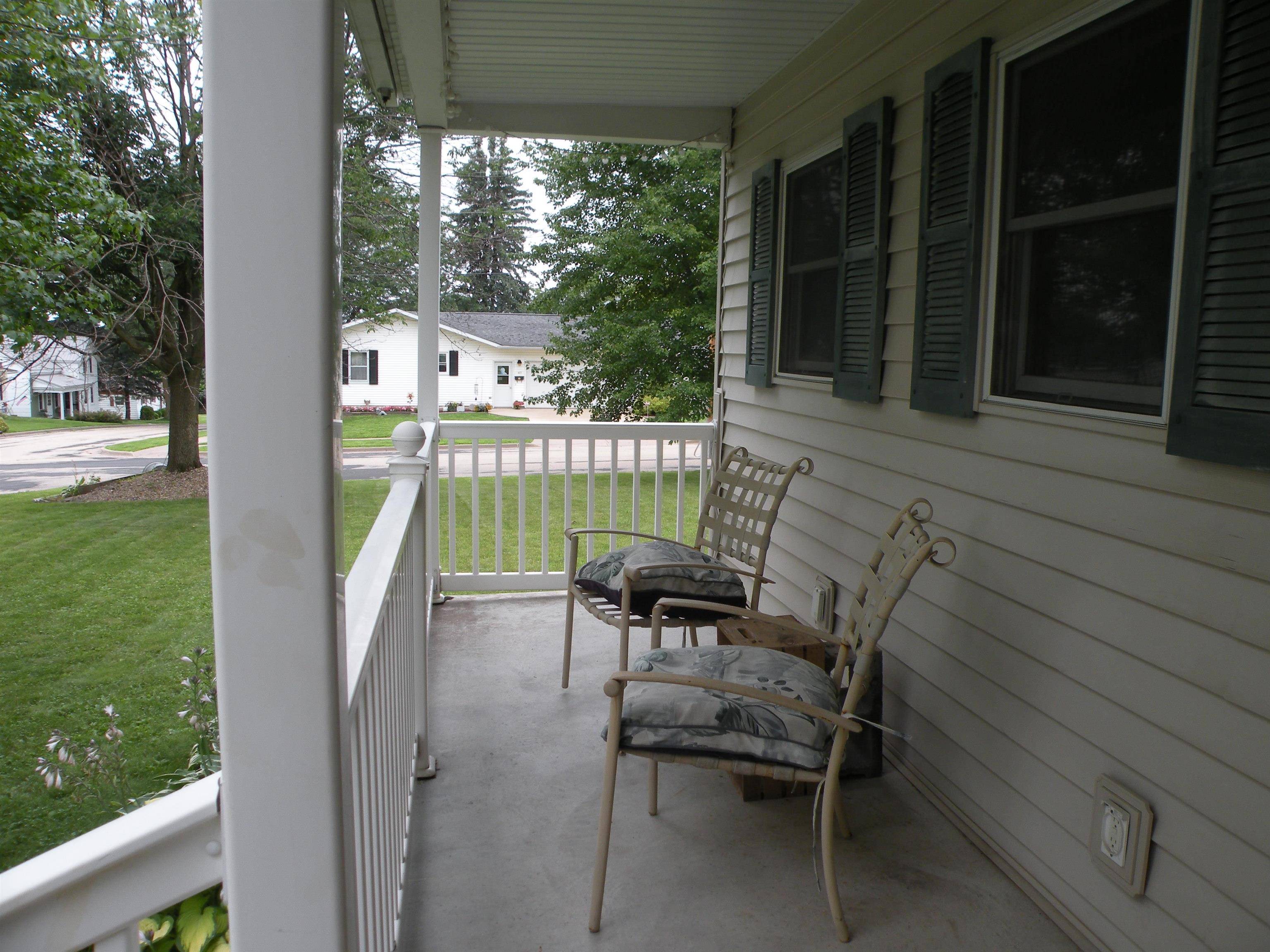 Bloomington, WI 53804,630 3rd Street