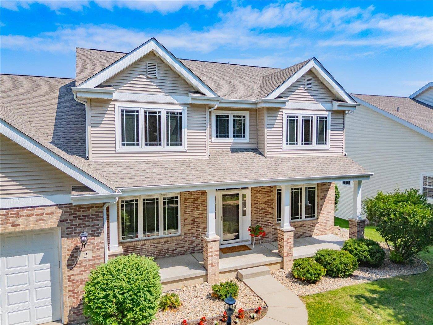 Middleton, WI 53562,2 Greystone Circle