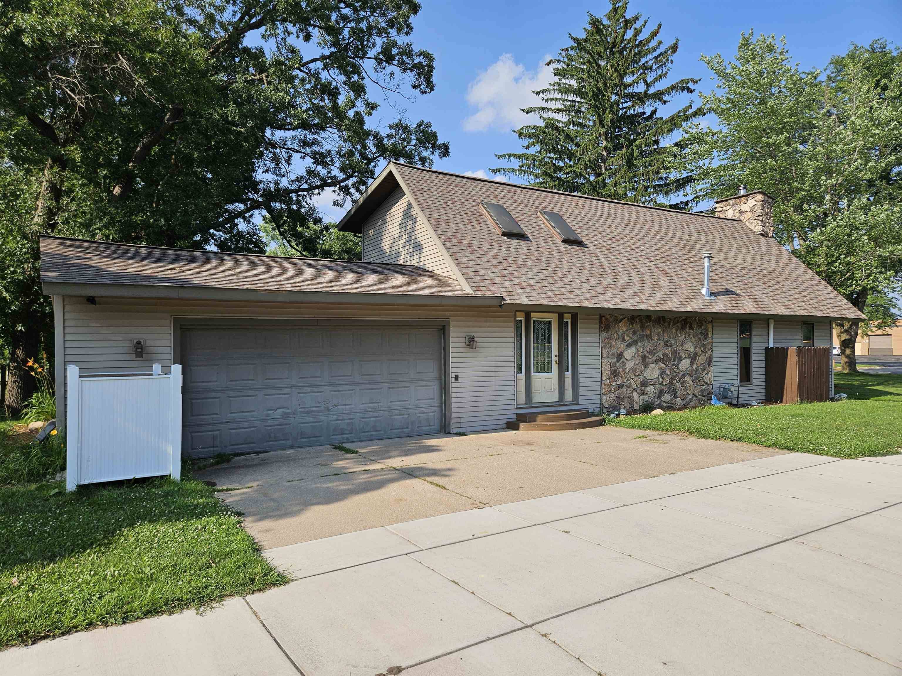 Tomah, WI 54660,919 Butts Avenue