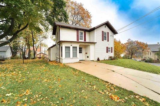 Stoughton, WI 53589,208 S 7th Street