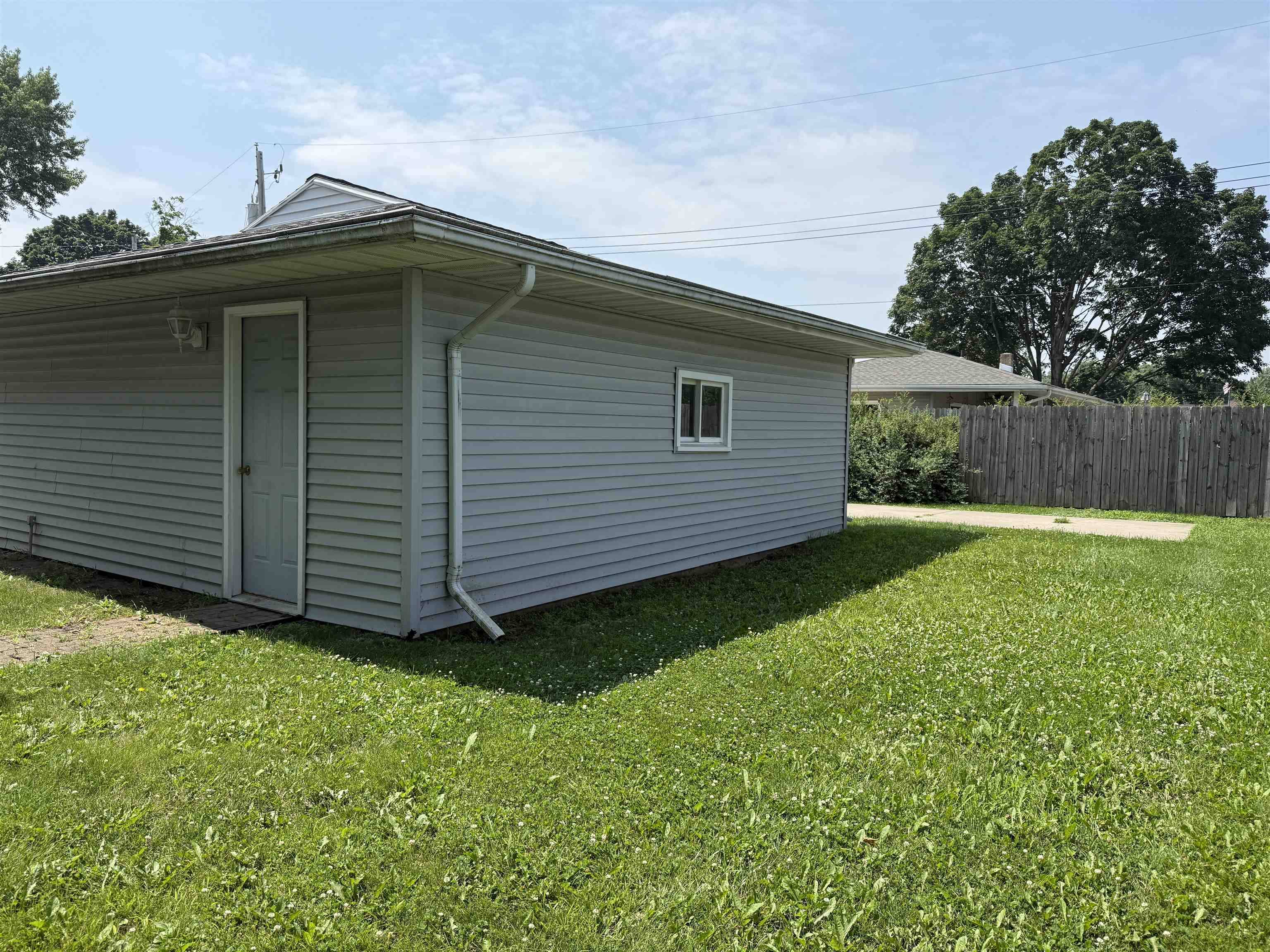 Beloit, WI 53511,875 E Holiday Drive