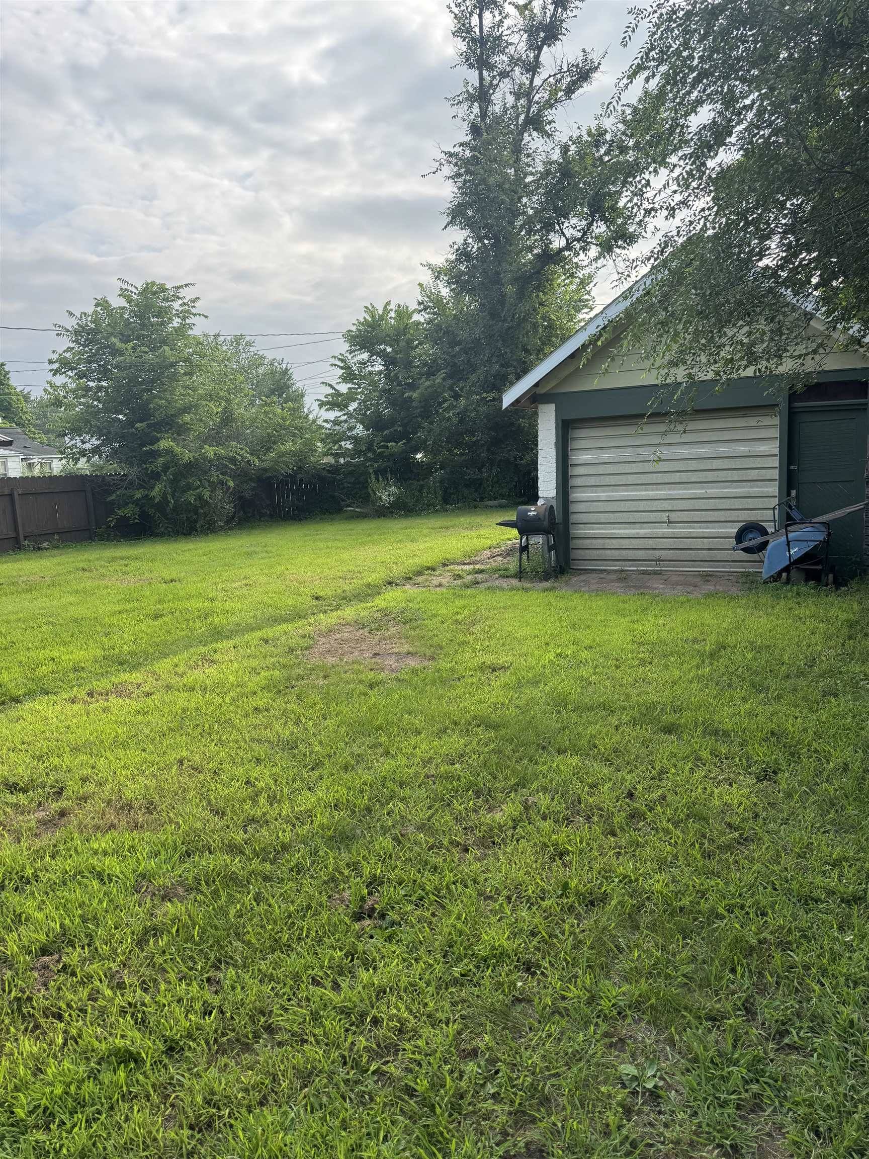 Muscoda, WI 53573,119 N 3rd Street