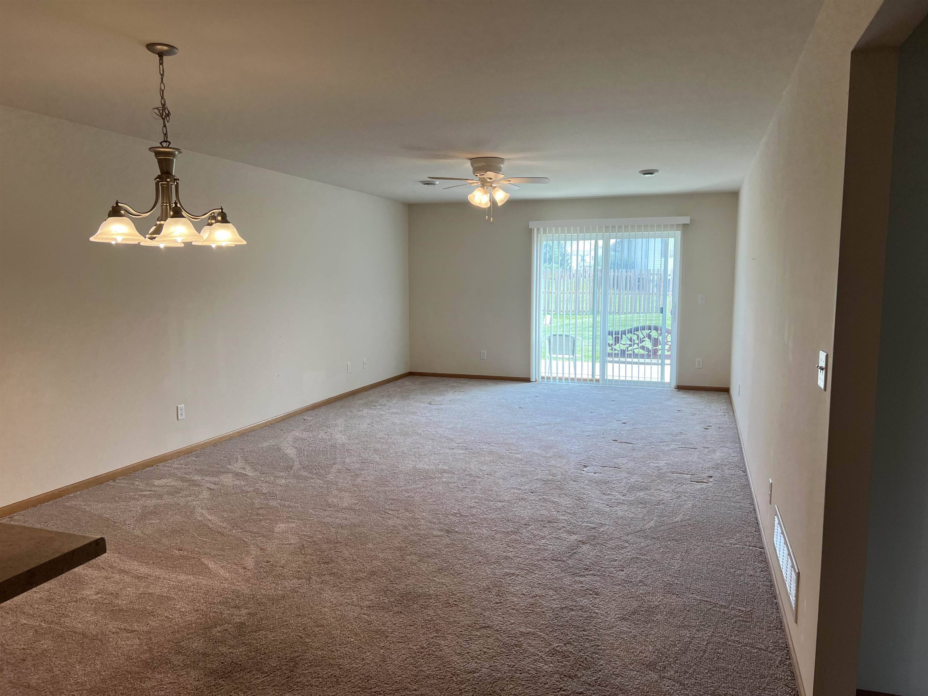 Loves Park, IL 61111,7111/7113 Sue Lane