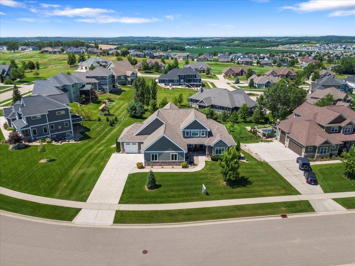 Oregon, WI 53575,970 Carnoustie Way