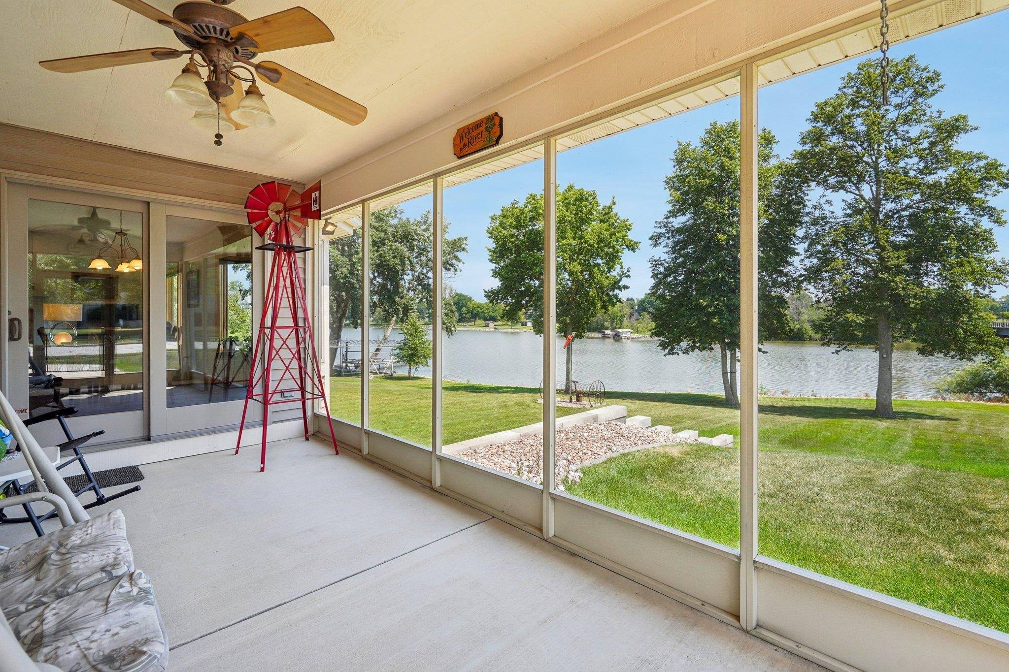 Jefferson, WI 53549,638 Windsor Terrace