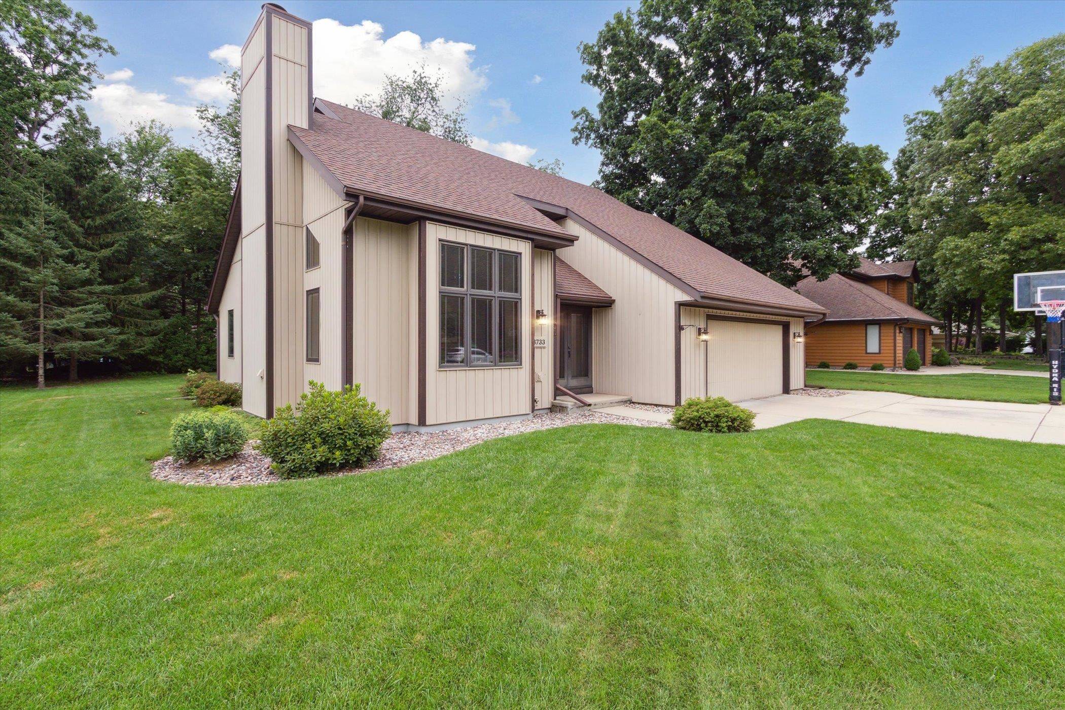 Janesville, WI 53546,3733 Buckingham Drive