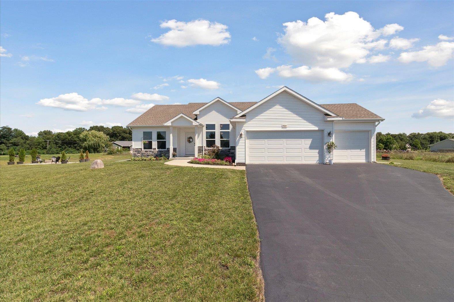 Brodhead, WI 53520,N4104 Country Club Drive