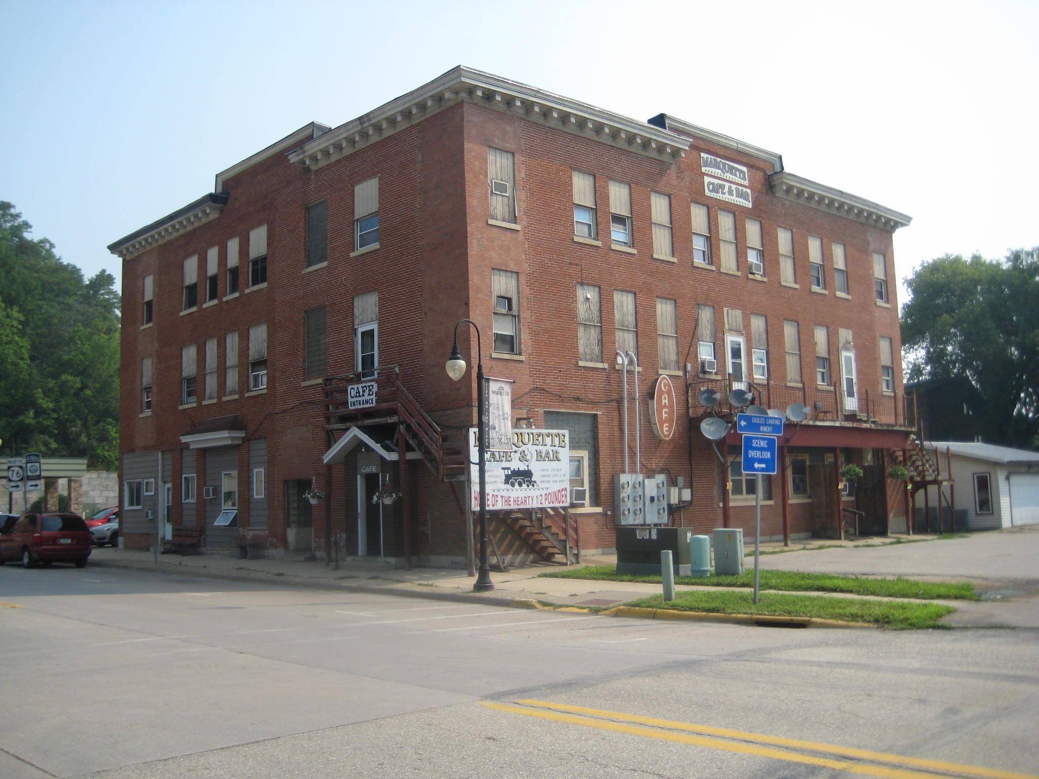 Marquette, IA 52158,87 First Street