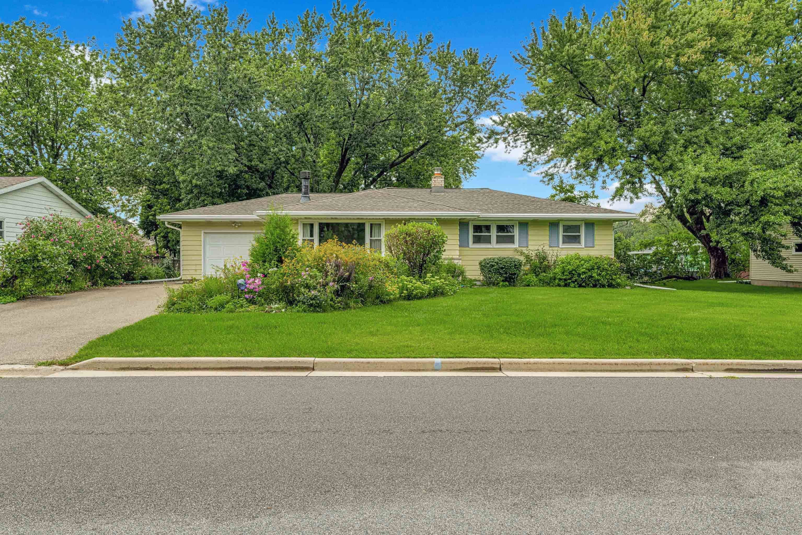 Mcfarland, WI 53558,6504 SCHNEIDER Place