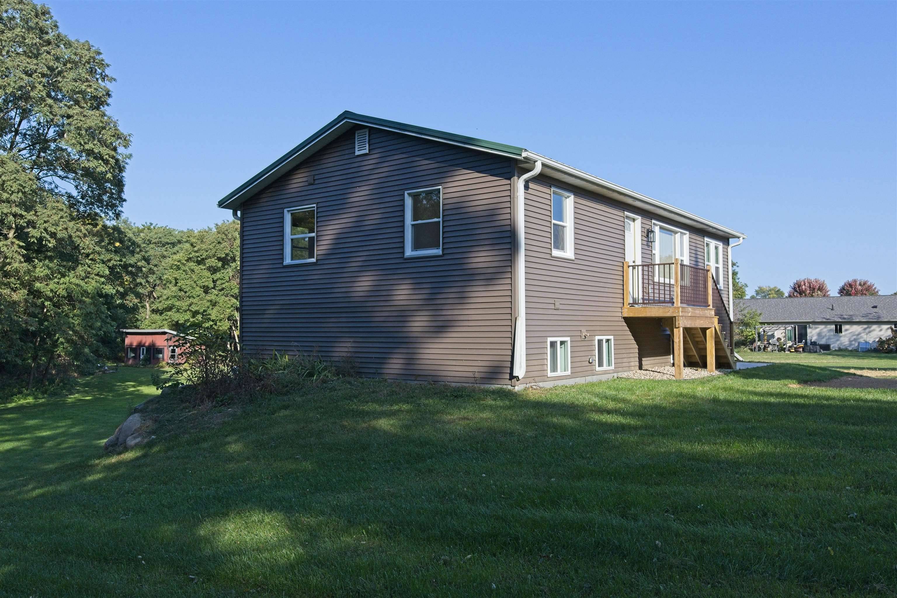 Baraboo, WI 53913,S5655 Old Lake Road