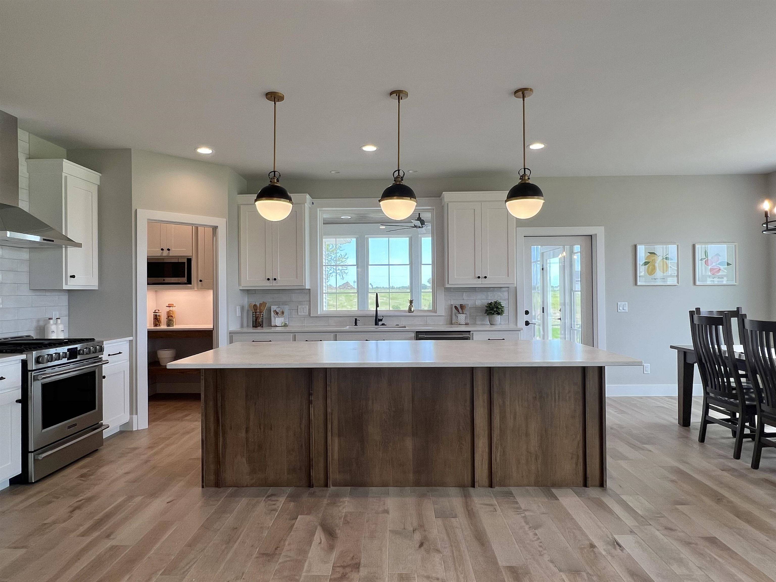 Sun Prairie, WI 53590,6615 Kades Forge