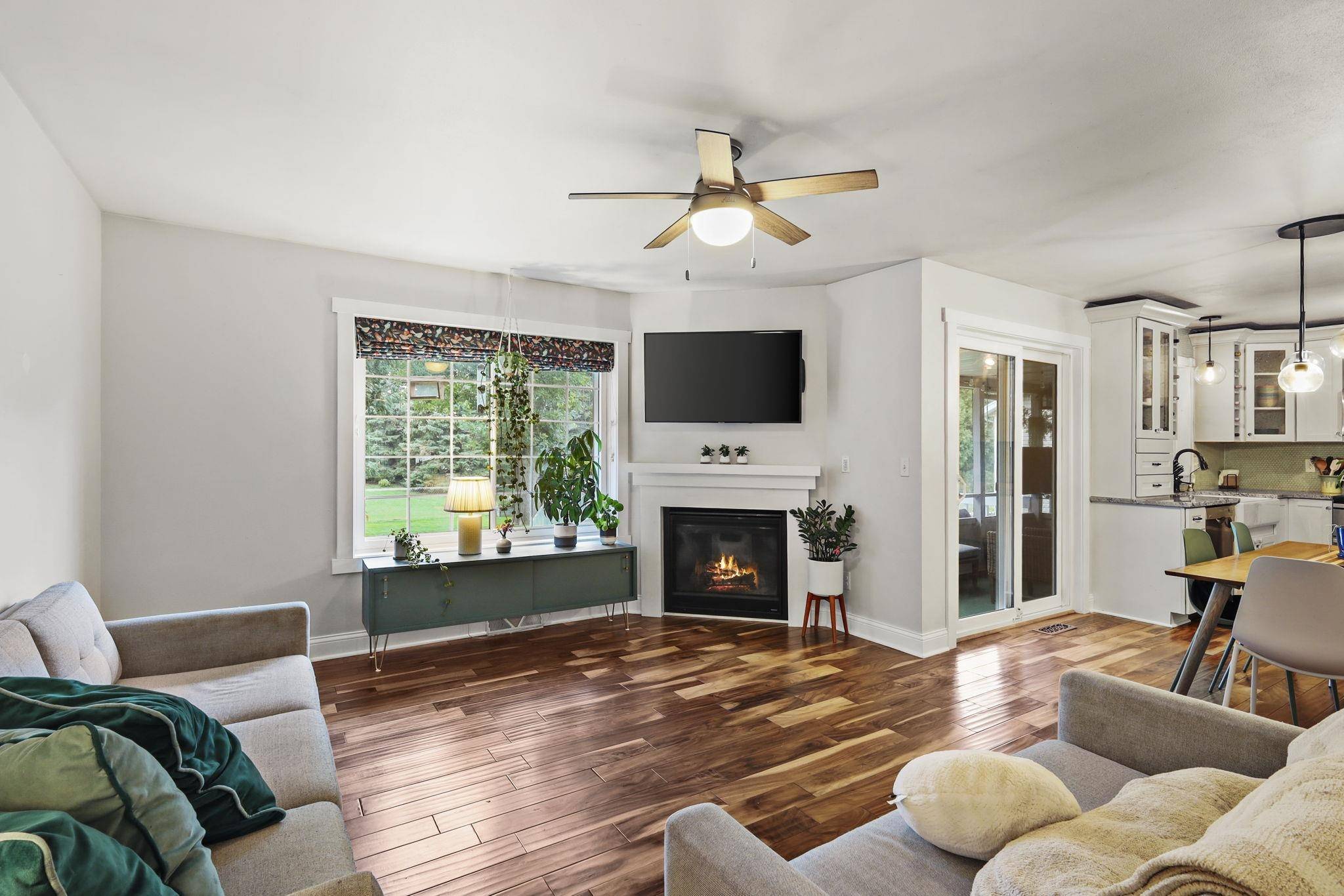 Stoughton, WI 53589,408 Kings Lynn Road