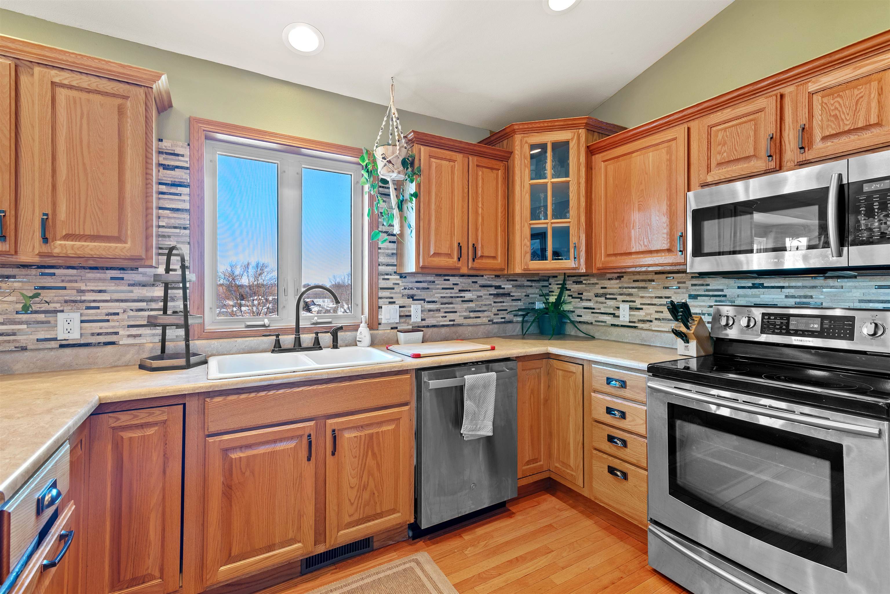 Deforest, WI 53532,422 Old Indian Trail Trail