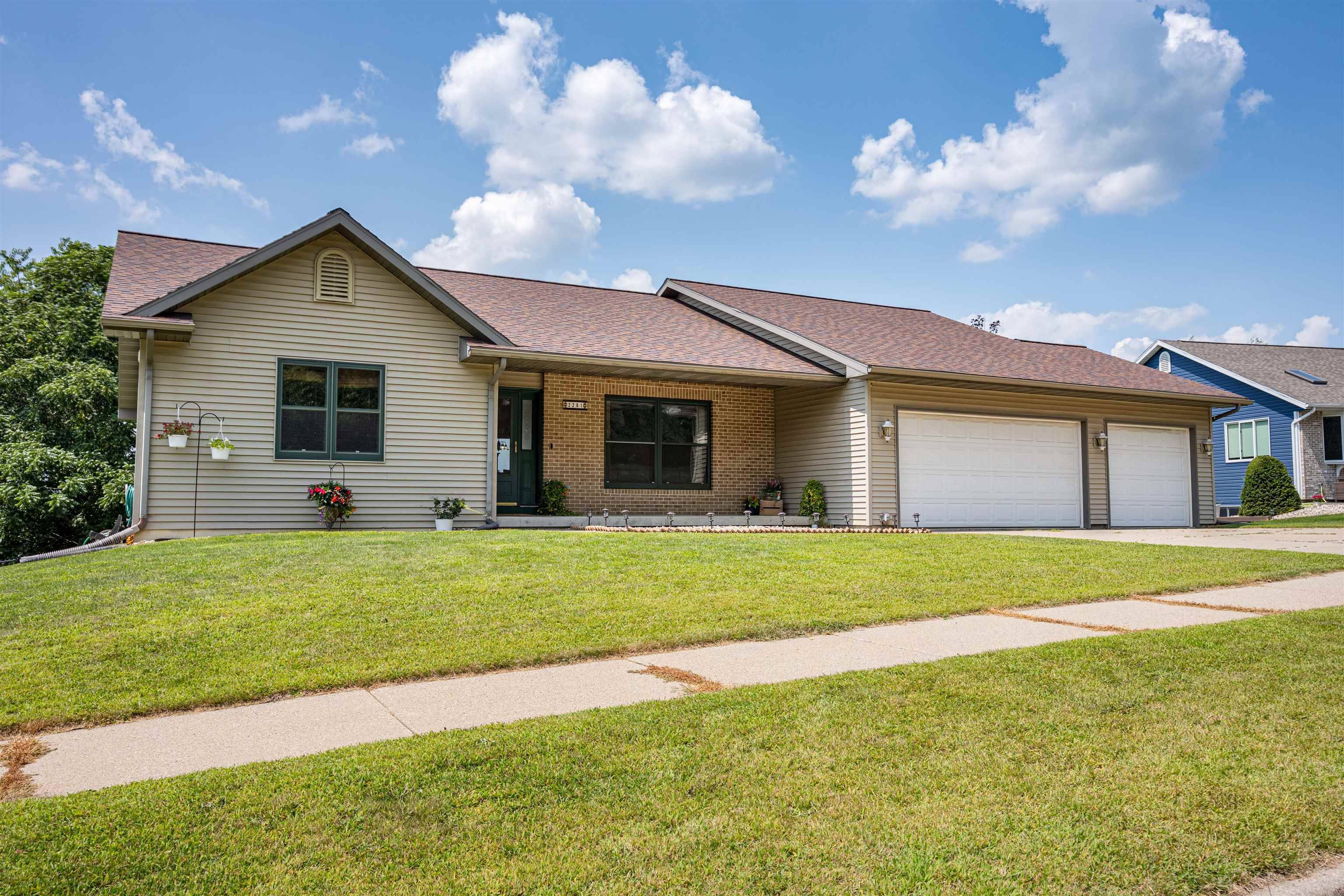 Reedsburg, WI 53959,2201 Winfield Drive