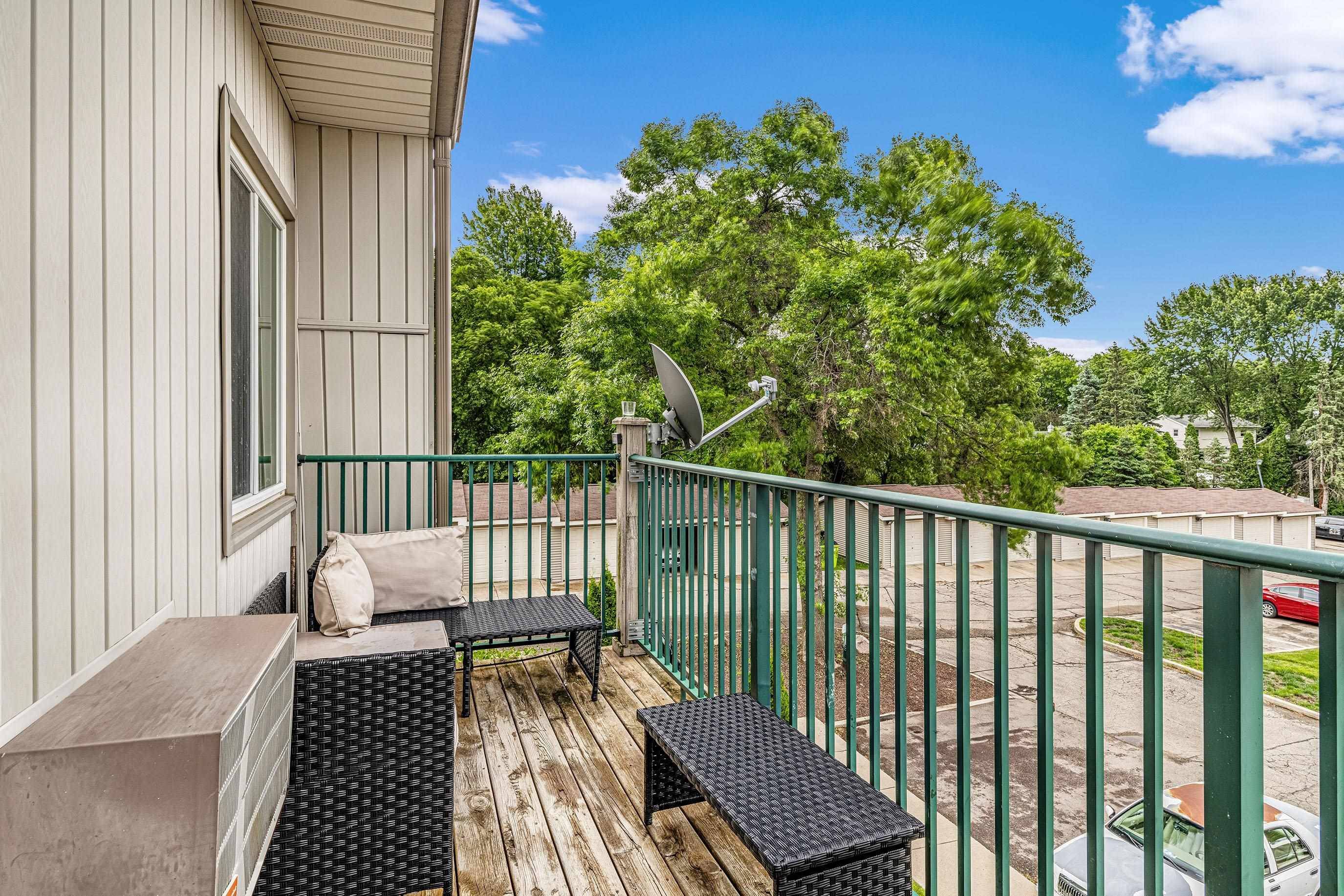Madison, WI 53704,2420 INDEPENDENCE Lane #212