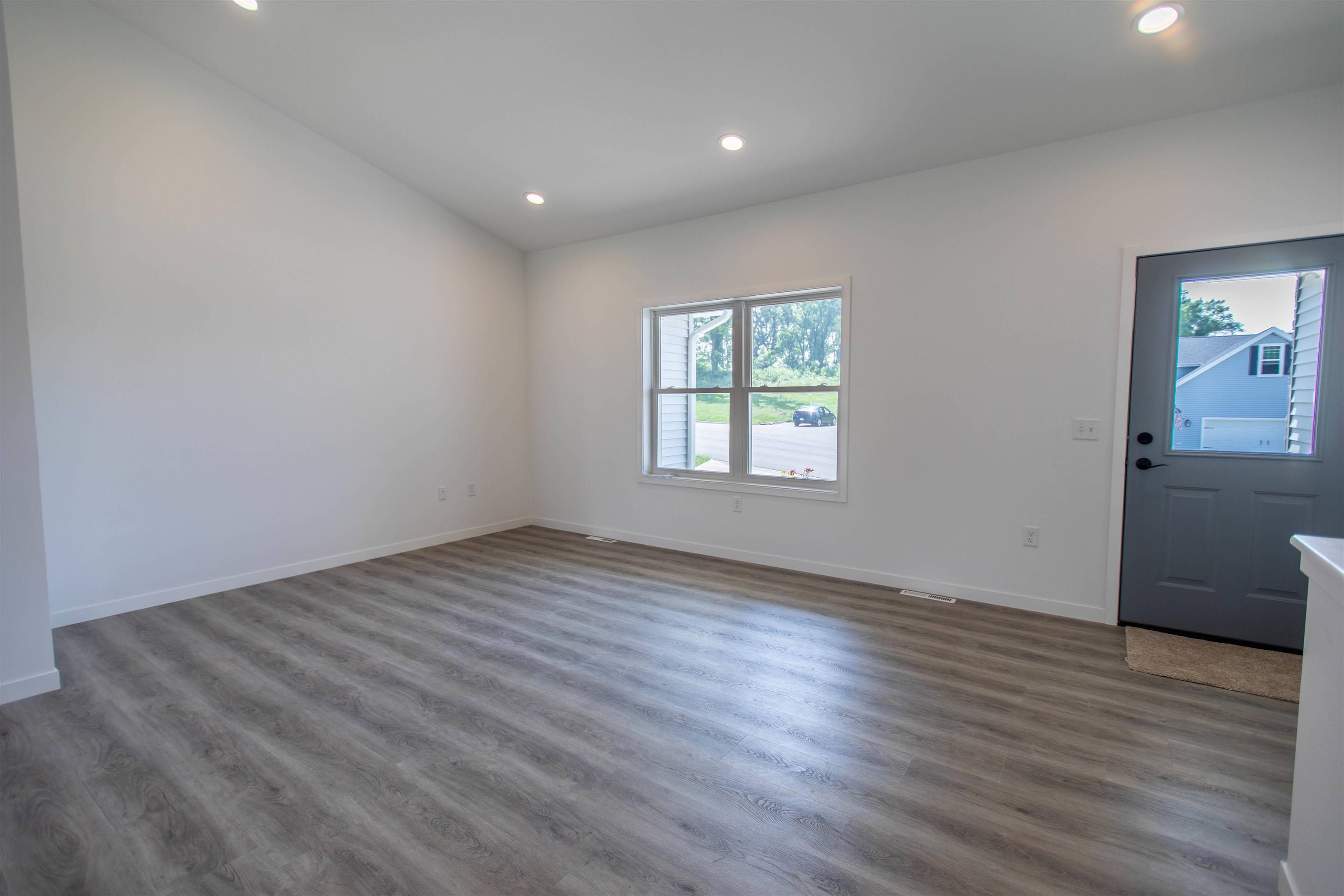 Barneveld, WI 53507,509 Ford Drive