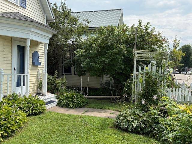 Bagley, WI 53801-9506,110 S Bagley Ave Avenue