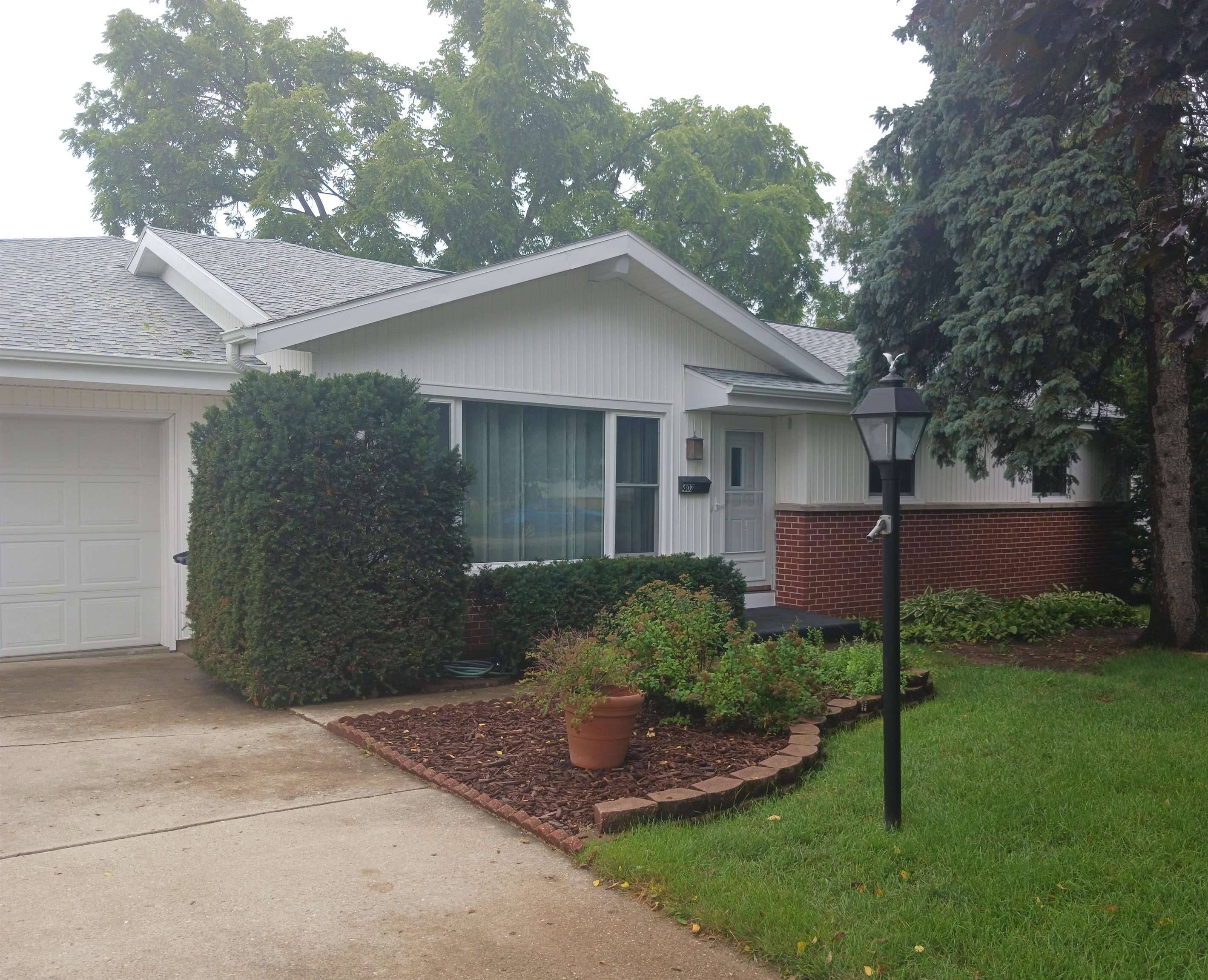 Evansville, WI 53536,407 Badger Drive