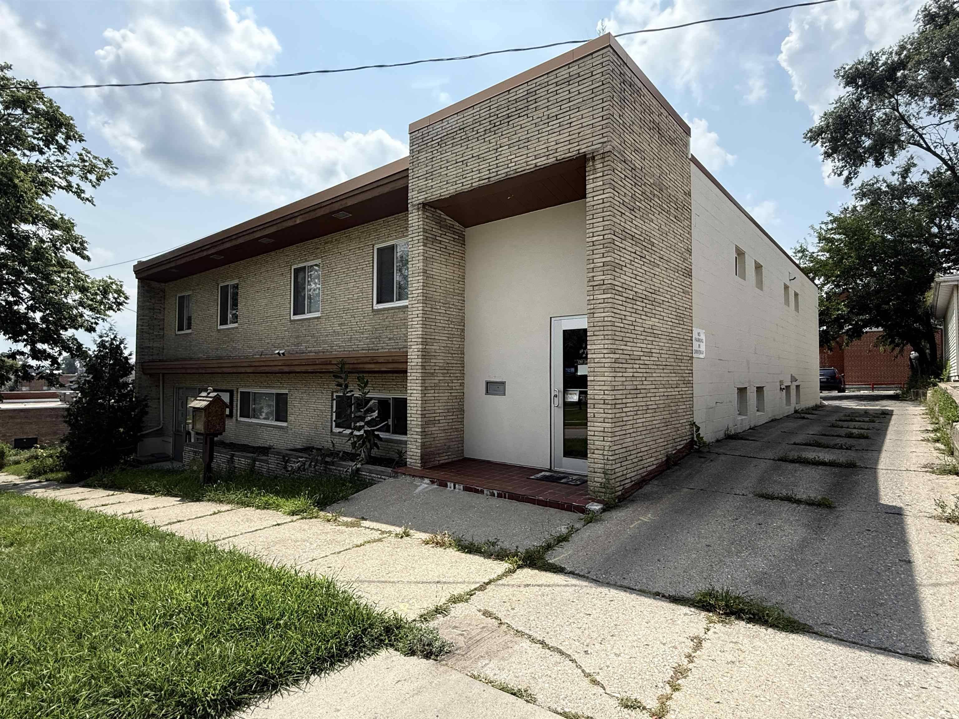Beloit, WI 53511,416 College Street