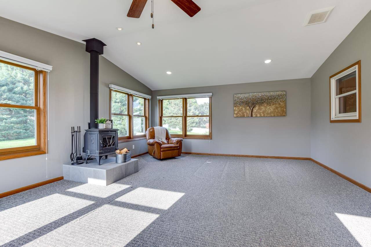 Deforest, WI 53532,720 W Mohawk Trail