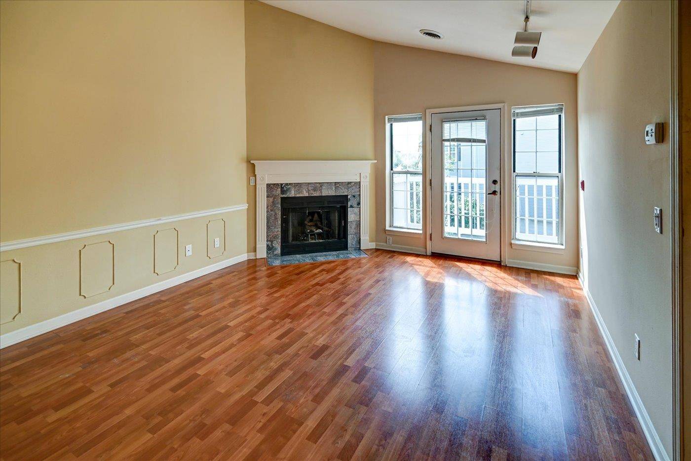 Madison, WI 53719,705 Harbor House Drive #8