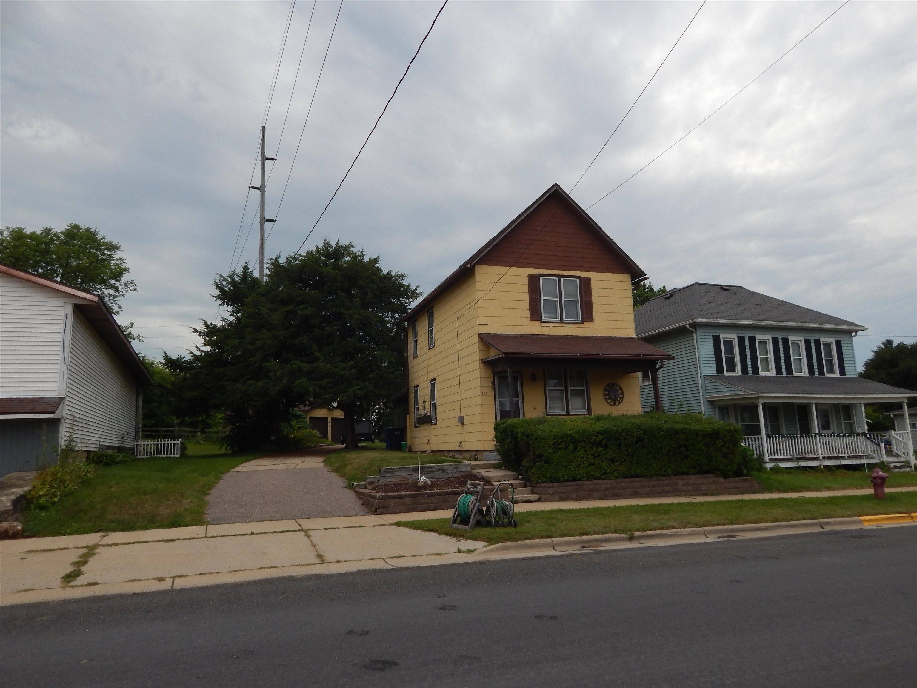 Dane, WI 53529-9620,126 N Military Road