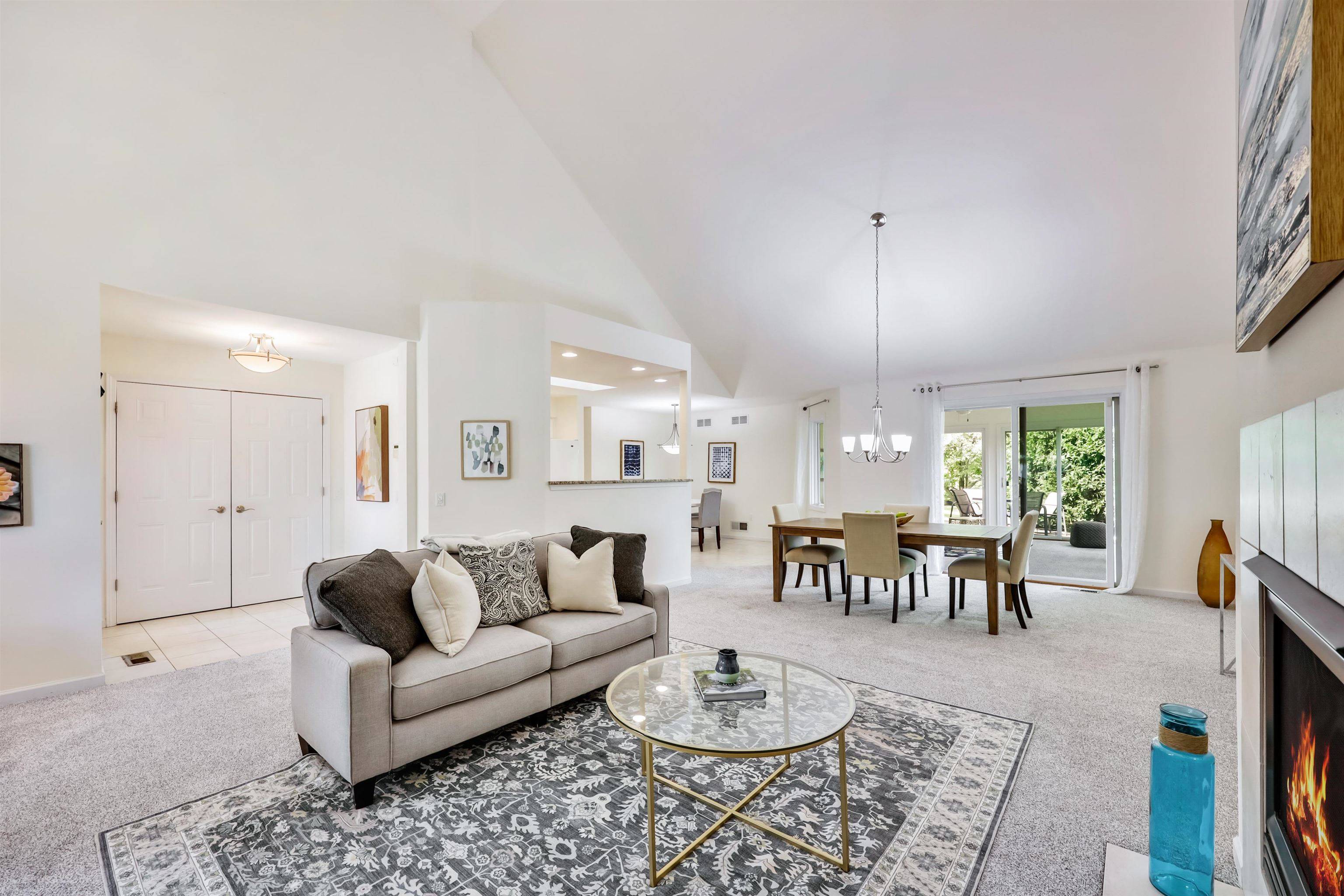 Madison, WI 53719,7913 COURTYARD Drive