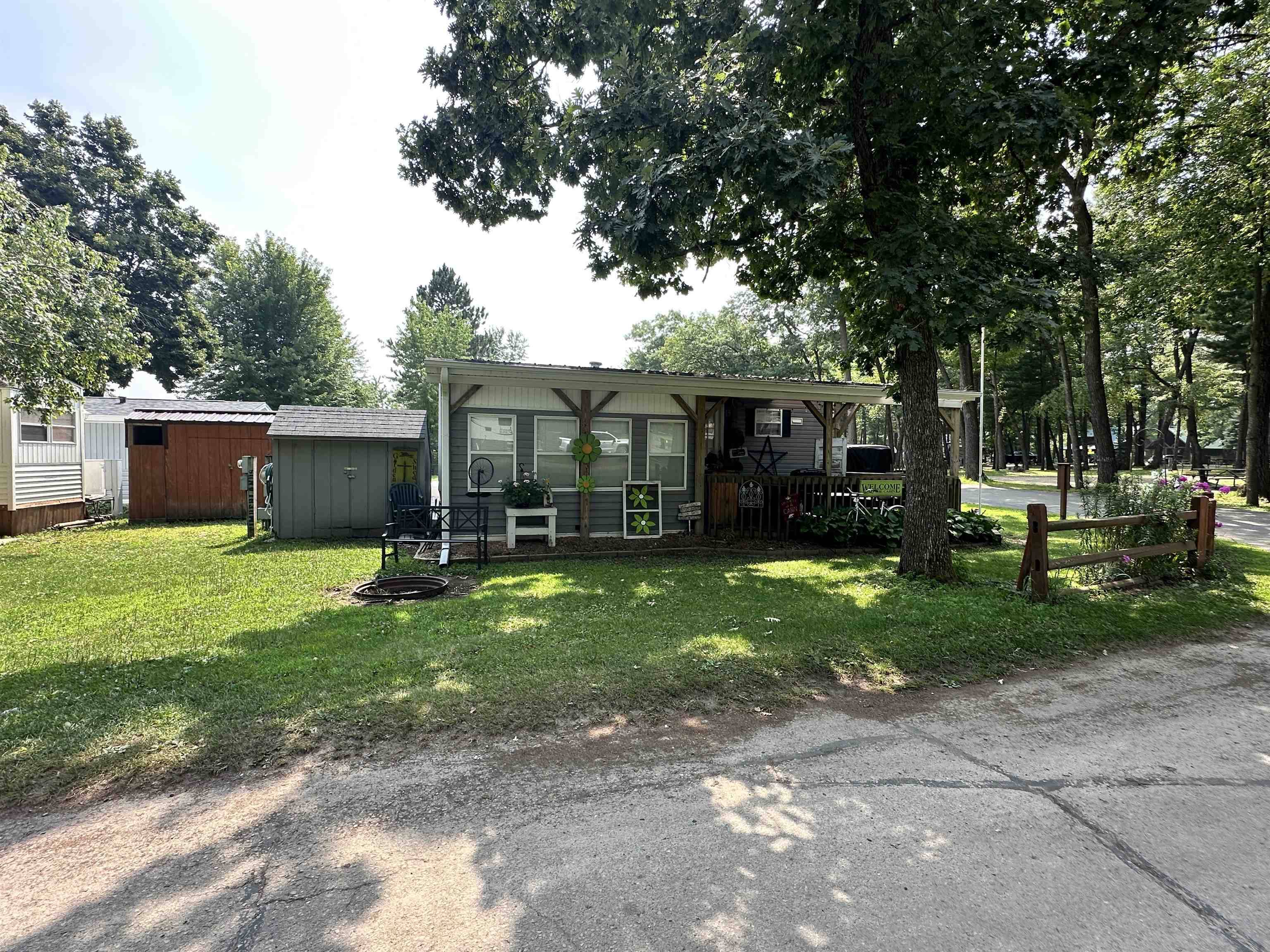 Warrens, WI 54666,49 Yogi Bear #49
