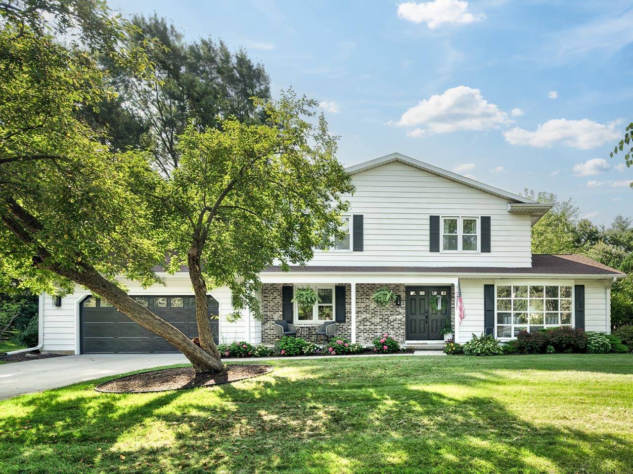 Middleton, WI 53562,1607 Parmenter Street