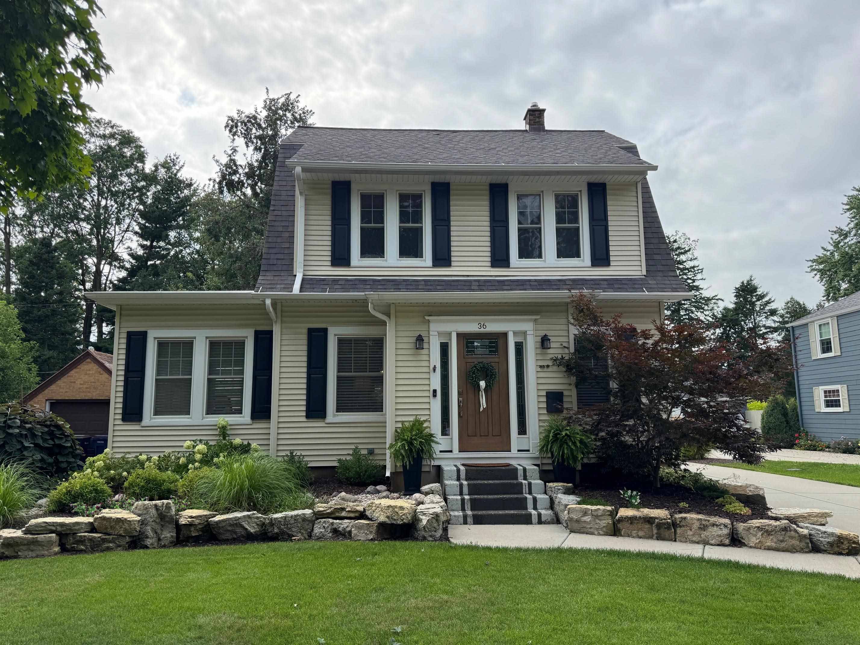 Janesville, WI 53545,36 S Blackhawk Street