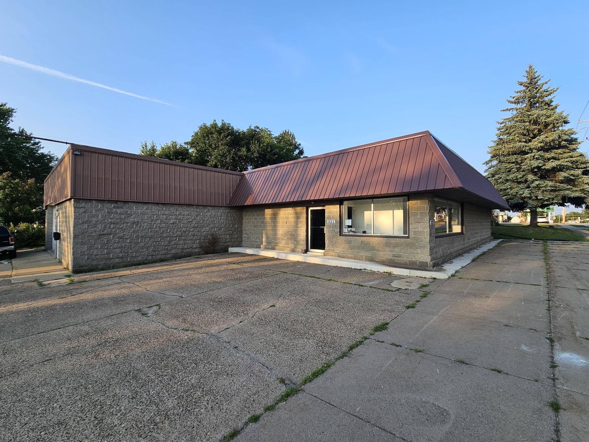 Tomah, WI 54660,321 W Clifton Street