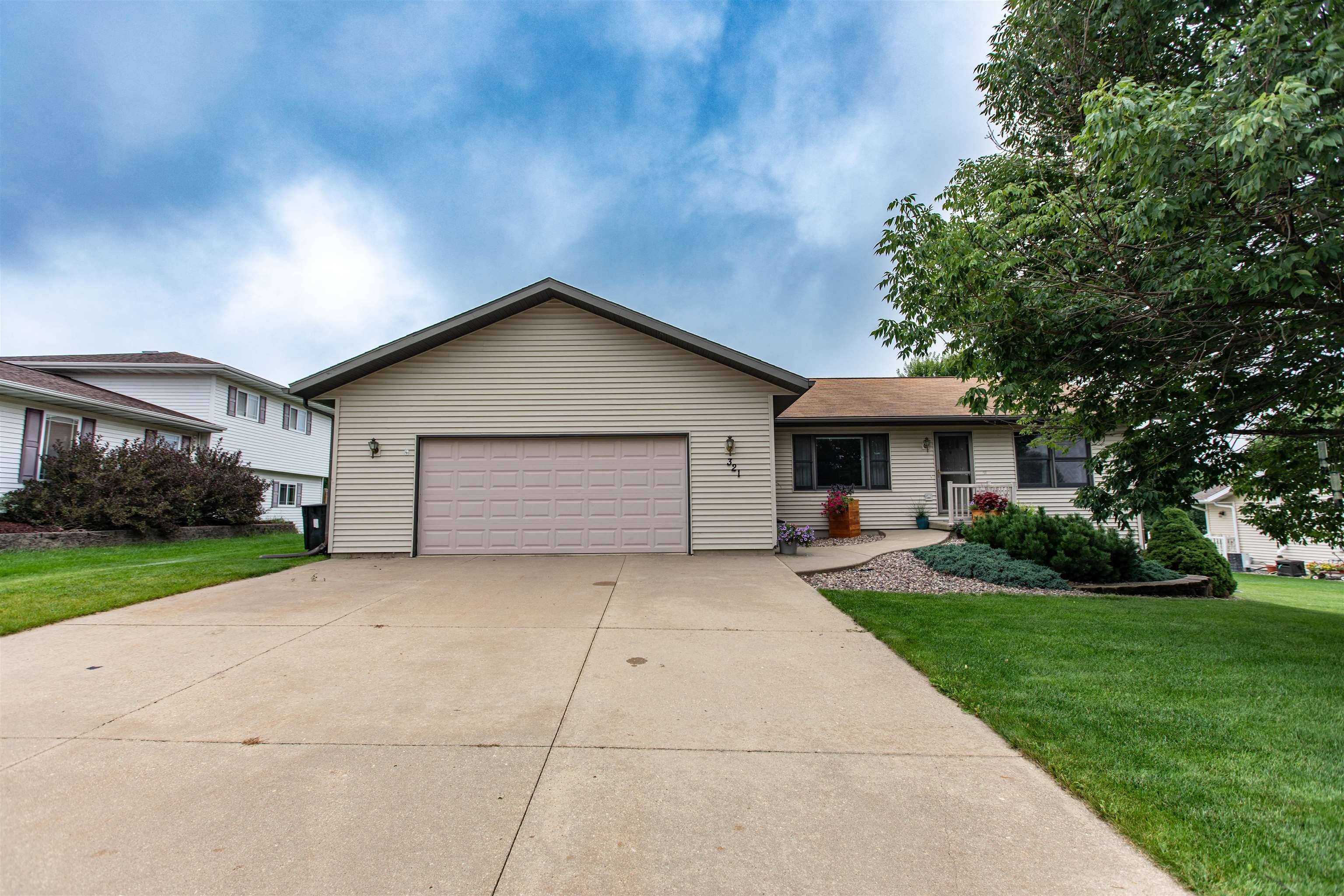 Dodgeville, WI 53533,321 E Madison Street