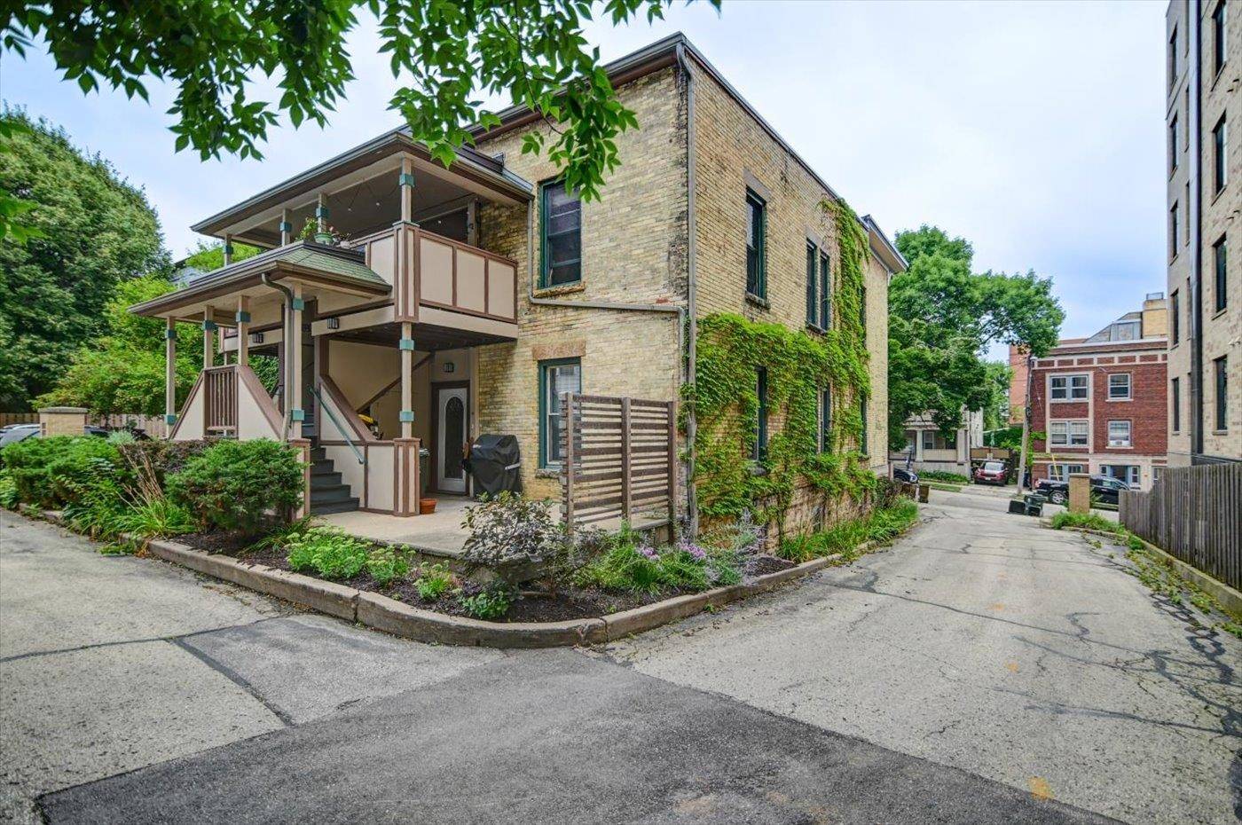 Madison, WI 53703,146 S Hancock Street #2