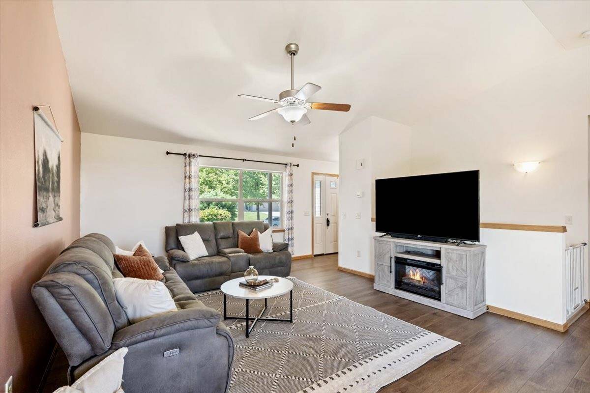 Sun Prairie, WI 53590,1441 Prairie Rose Drive