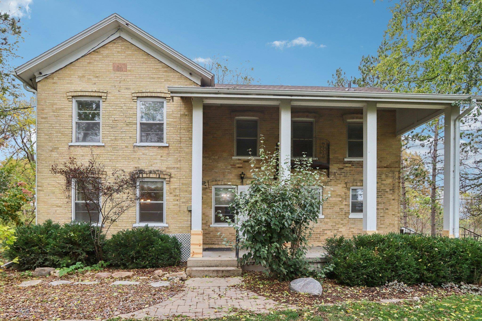 Waterloo, WI 53594,206 Canal Road