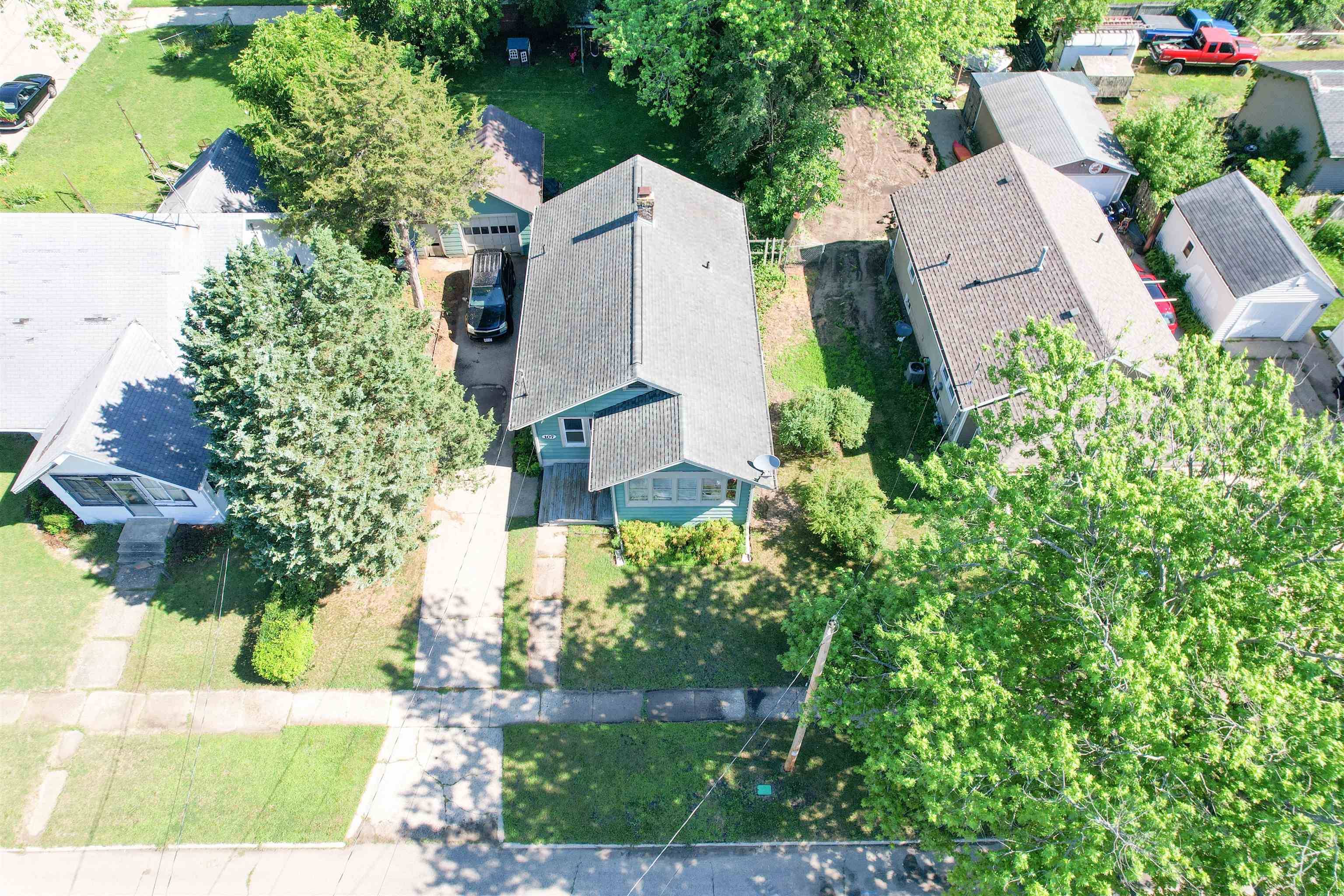 Janesville, WI 53546,107 E State Street