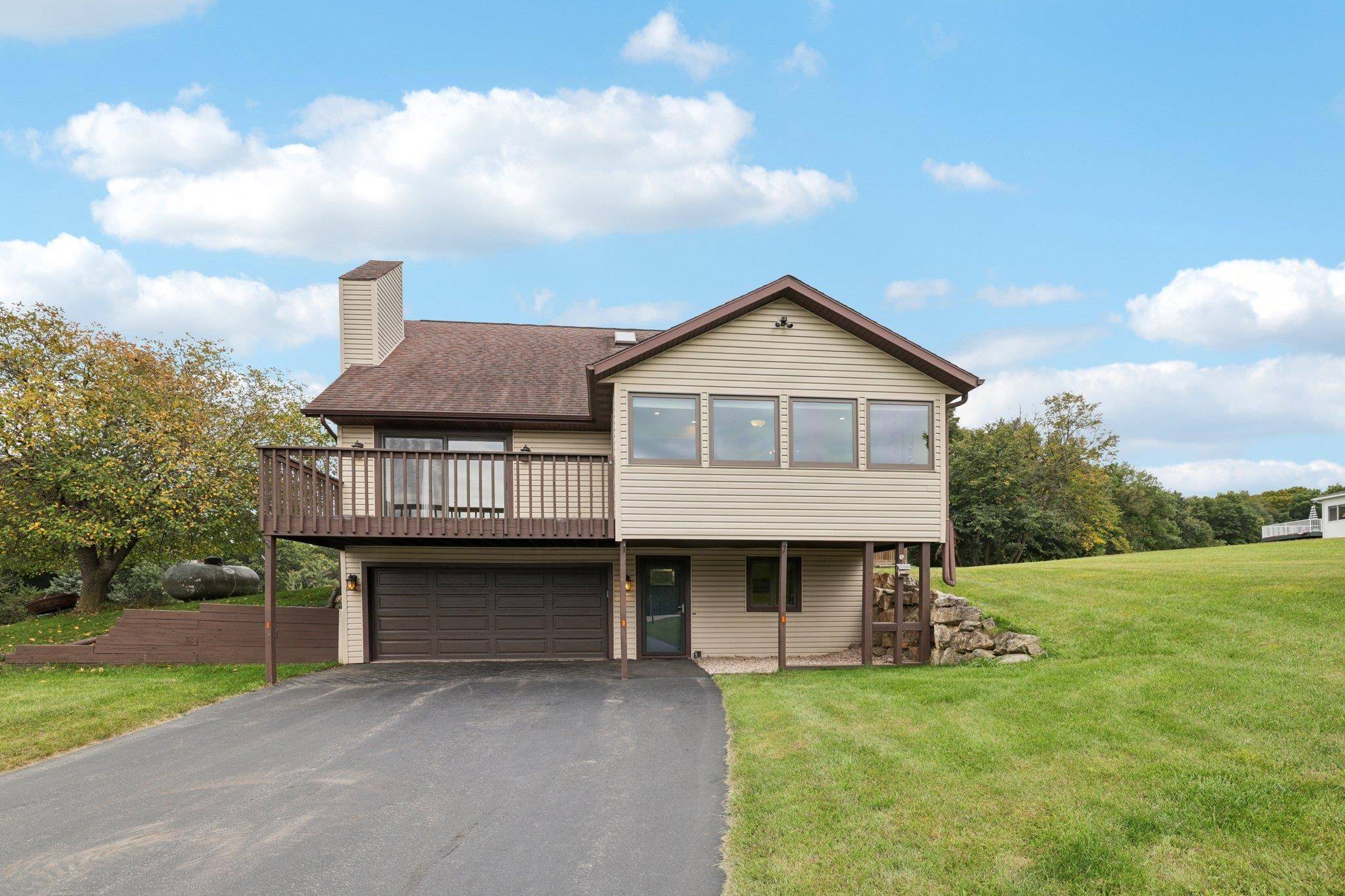 La Valle, WI 53941,S1210 Remington Drive