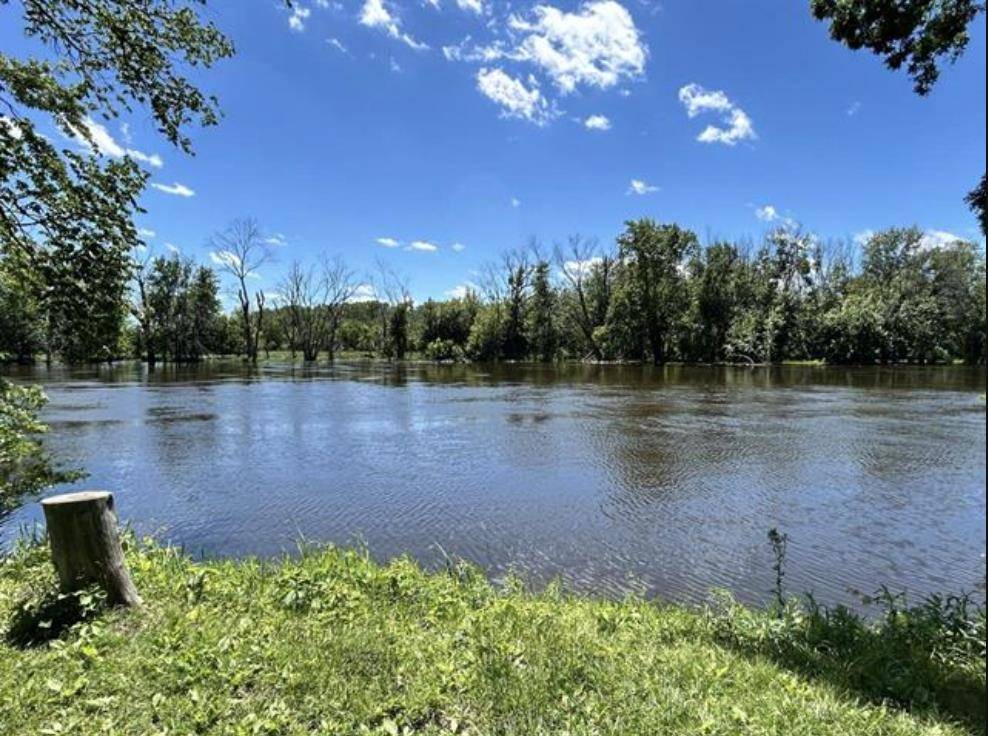 Watertown, WI 53094,W2740 Rock River Paradise