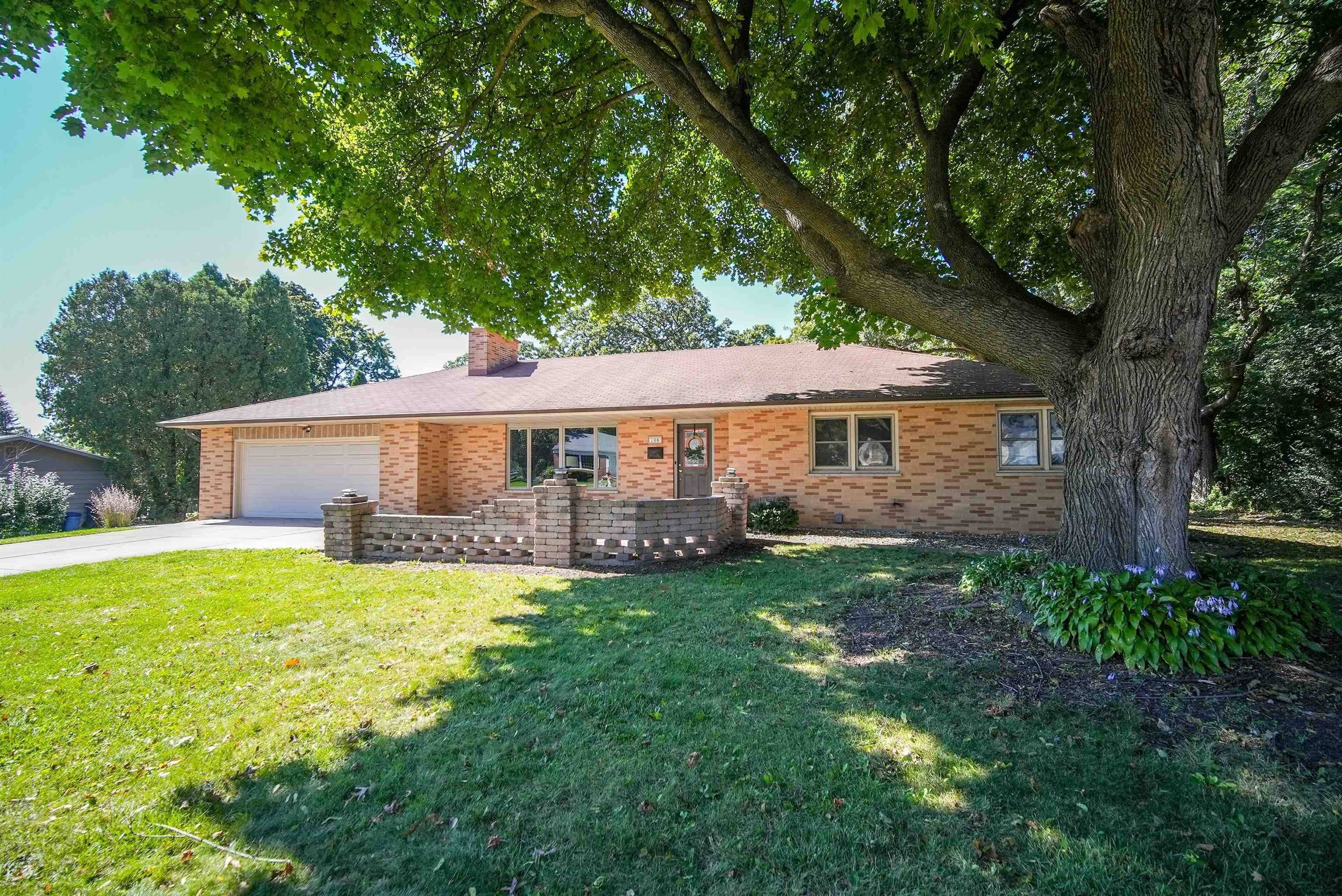 Sun Prairie, WI 53590,706 Woodland Drive