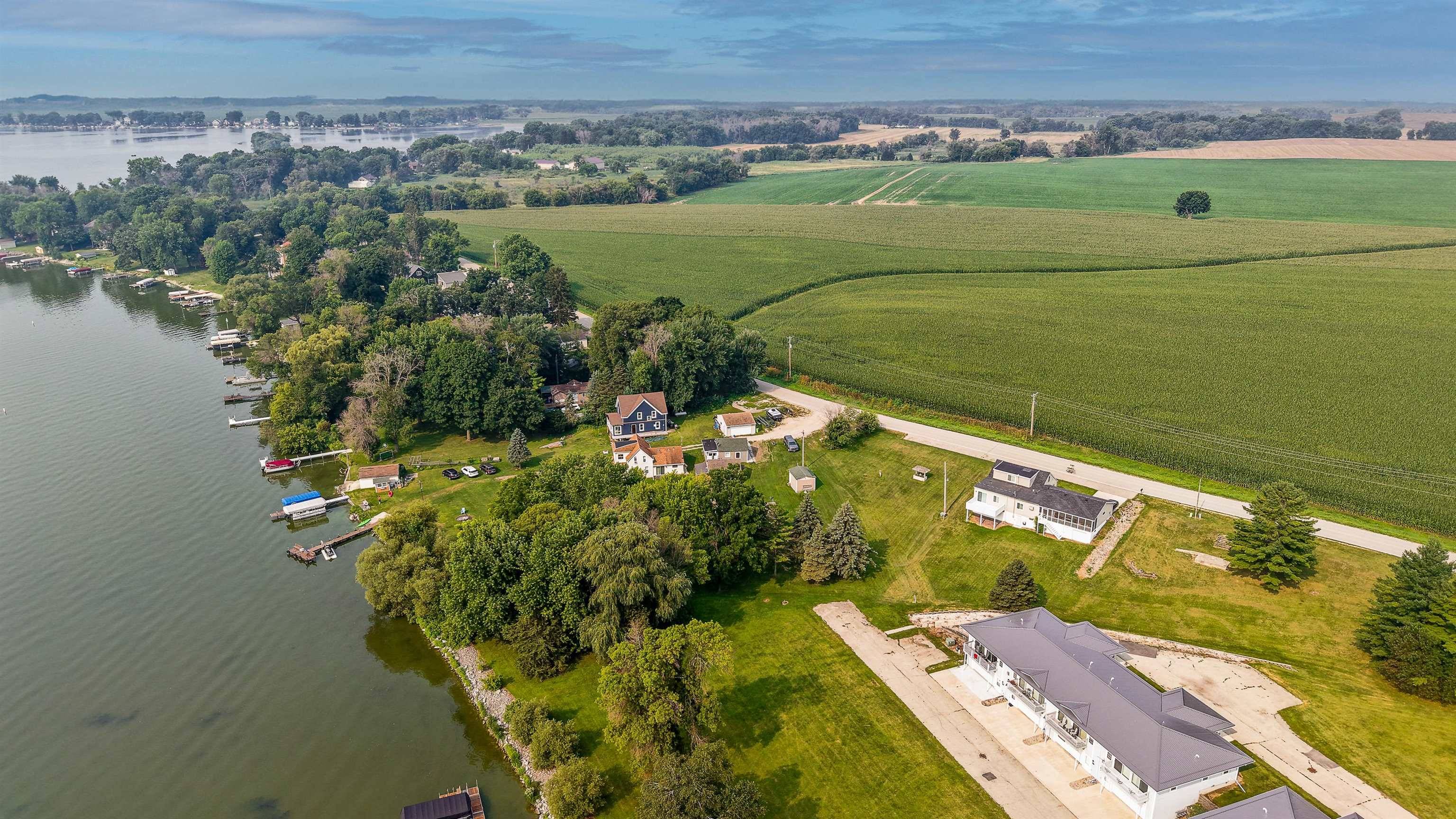 Fox Lake, WI 53933,W10723 Blackhawk Trail