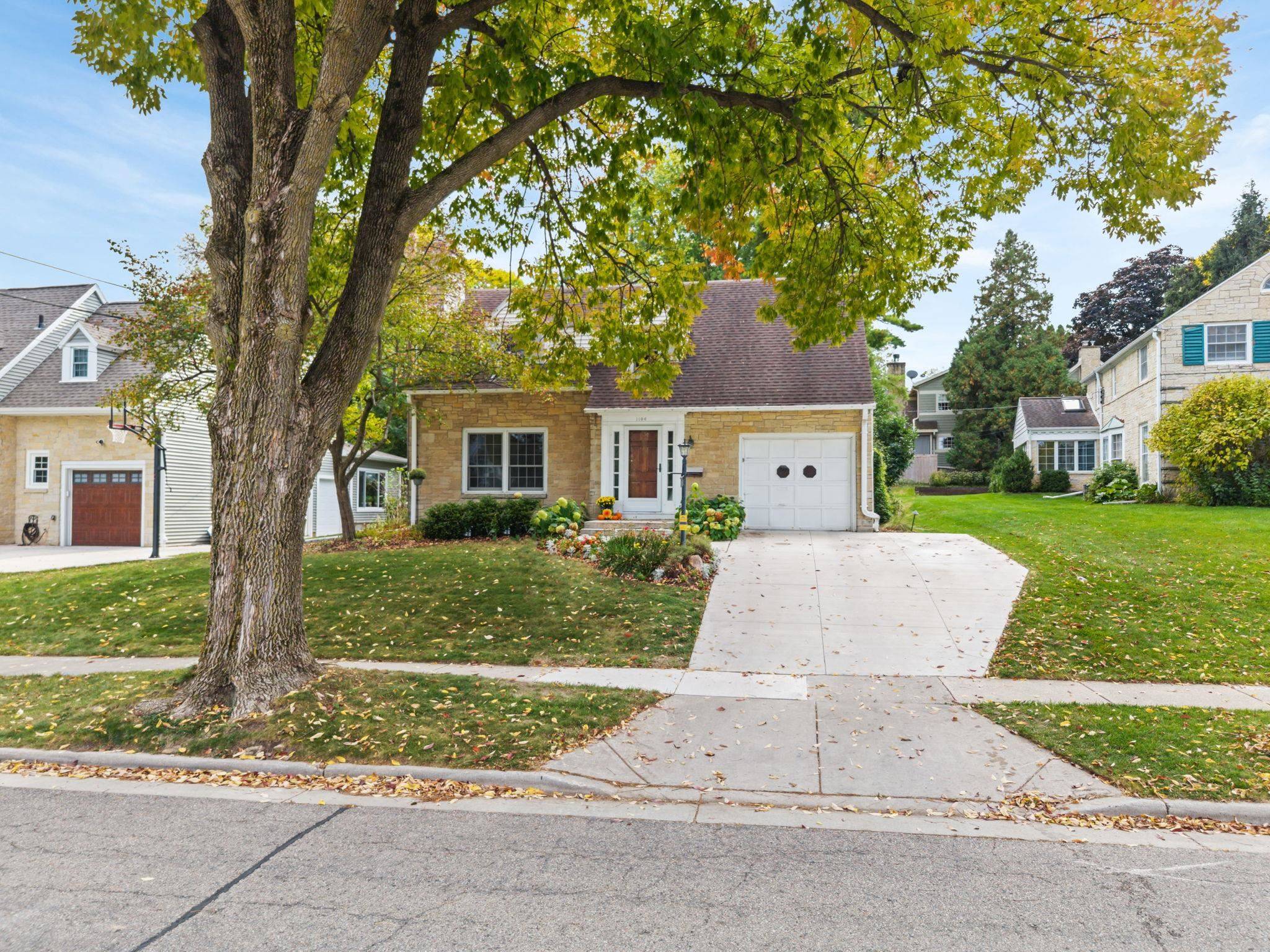 Madison, WI 53711,1106 Tumalo Trail