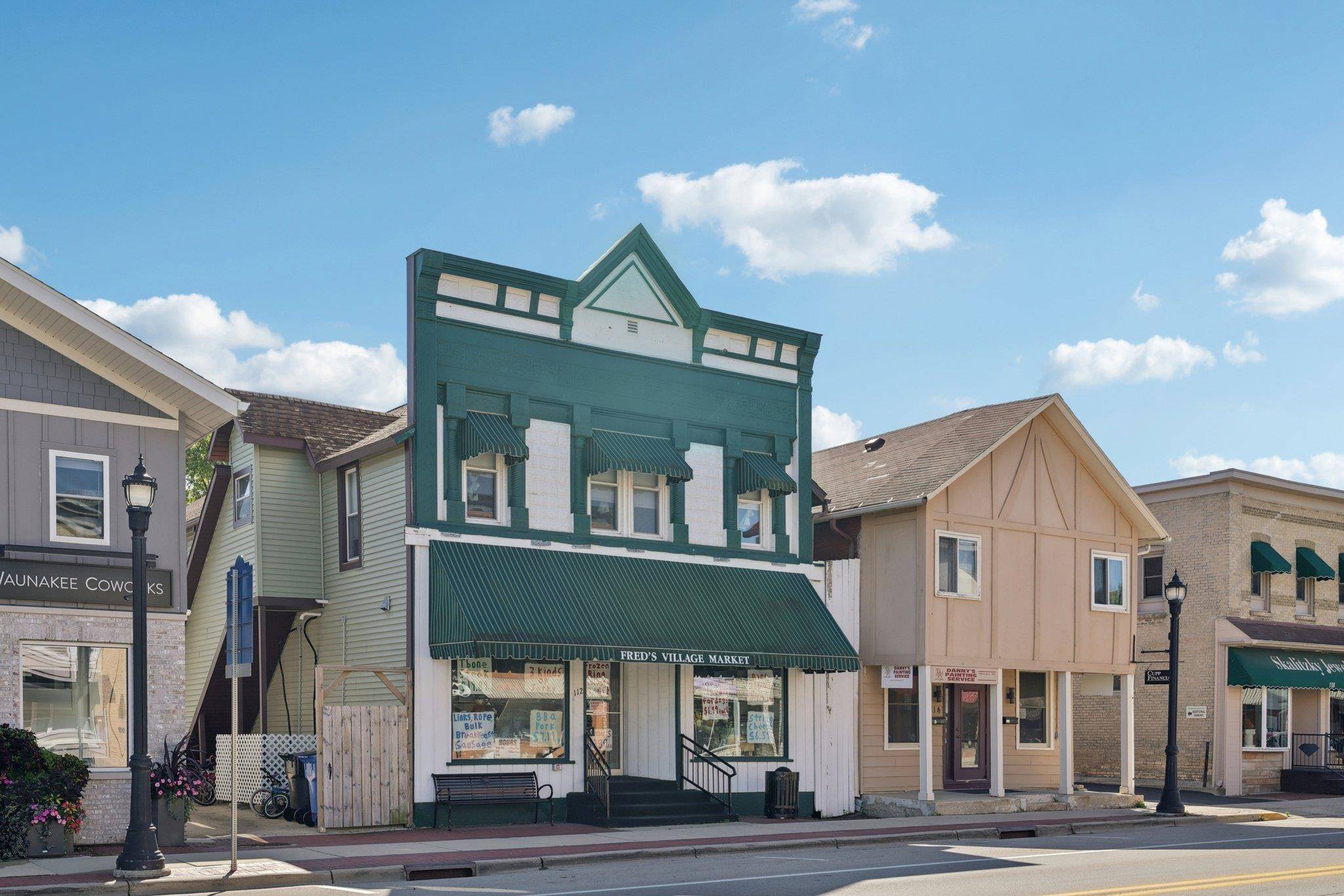 Waunakee, WI 53597,112 W Main Street