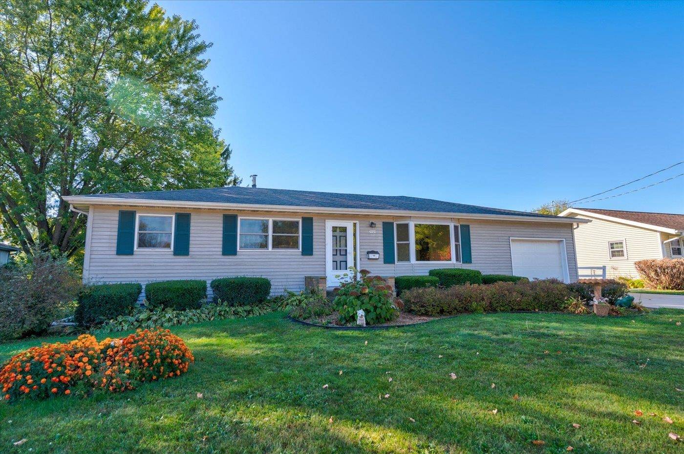 Cross Plains, WI 53528,3020 Thinnes Street