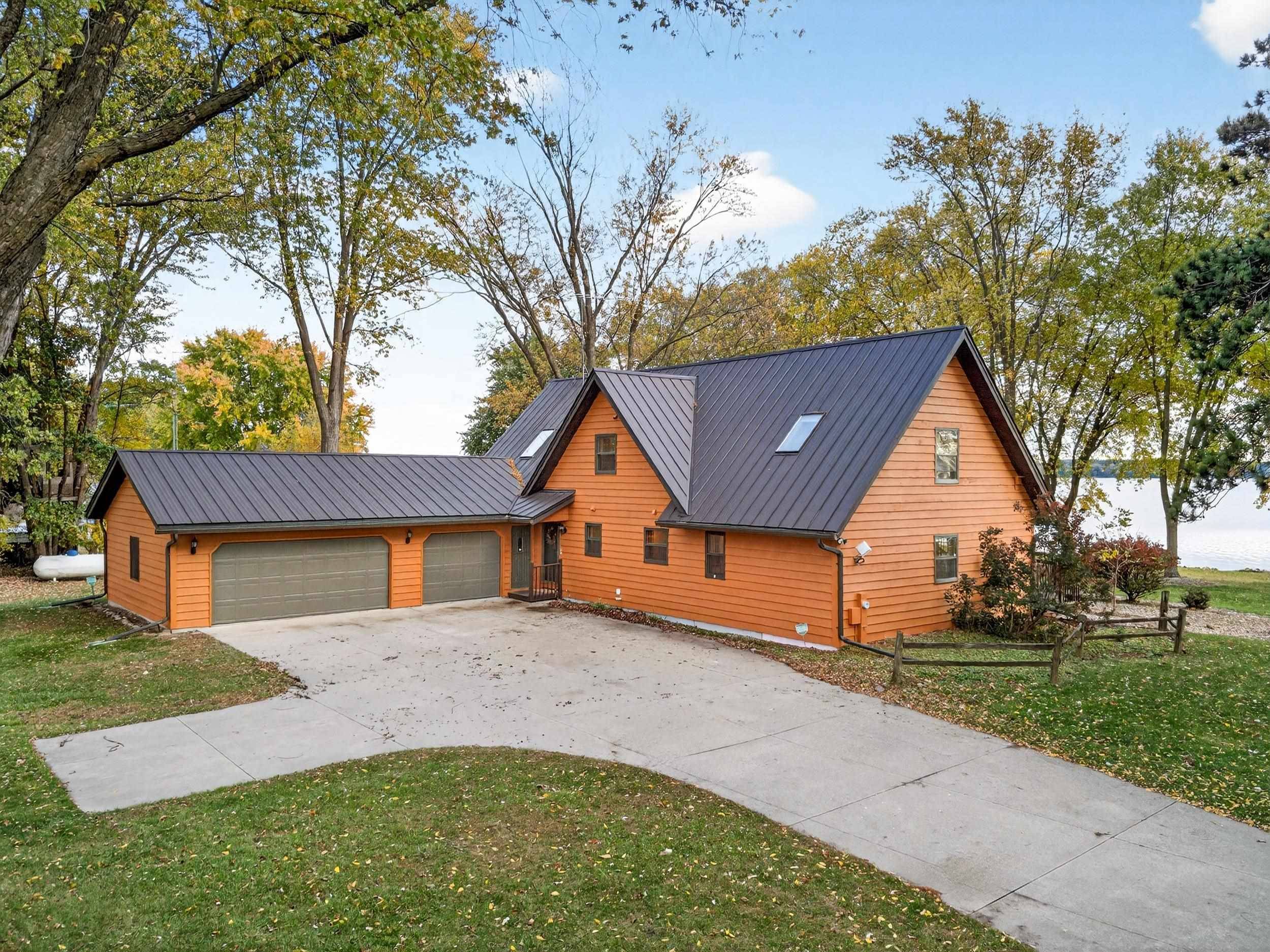 Montello, WI 53949,W913 W Northshore Drive