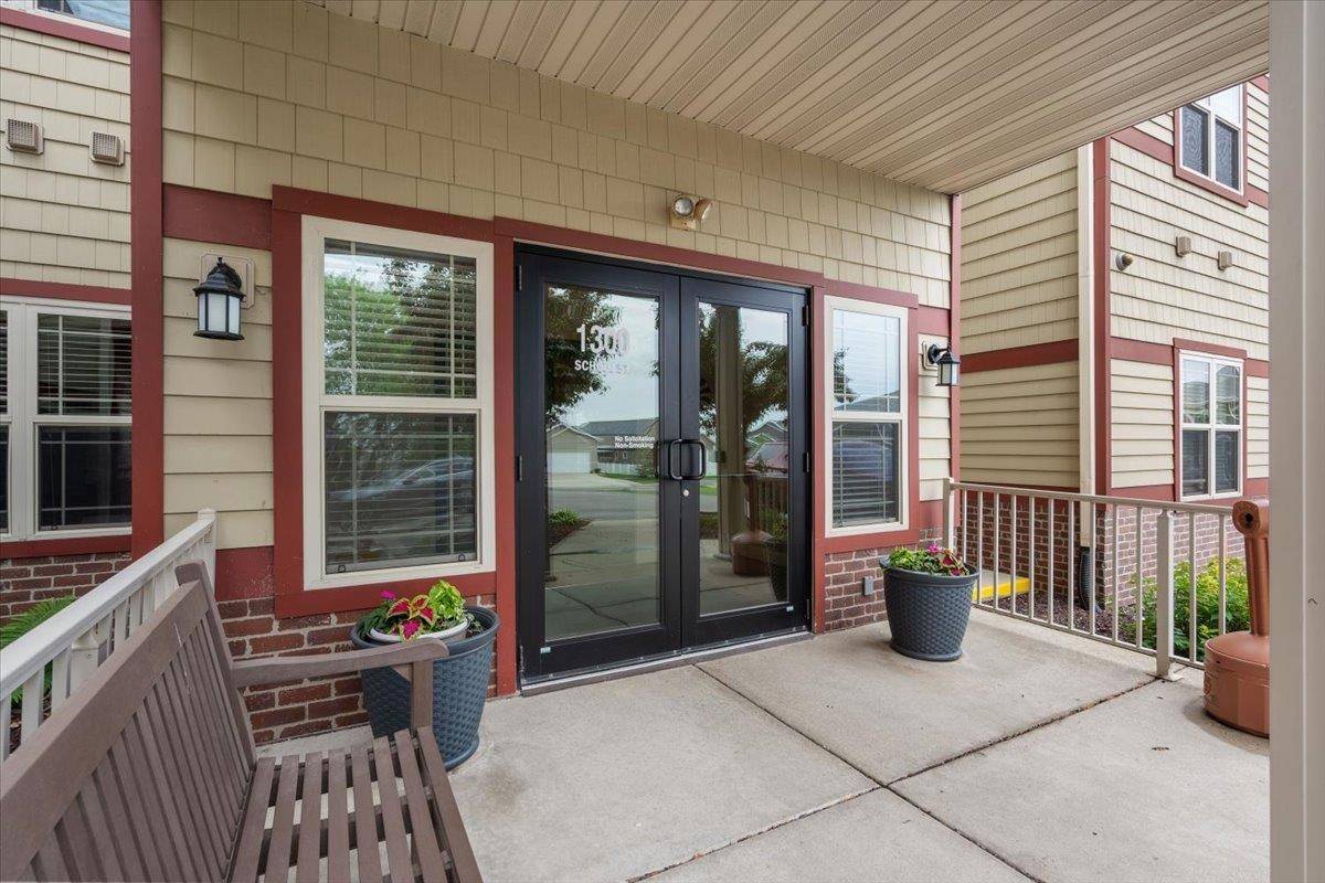 Sun Prairie, WI 53590,1300 School Street #211