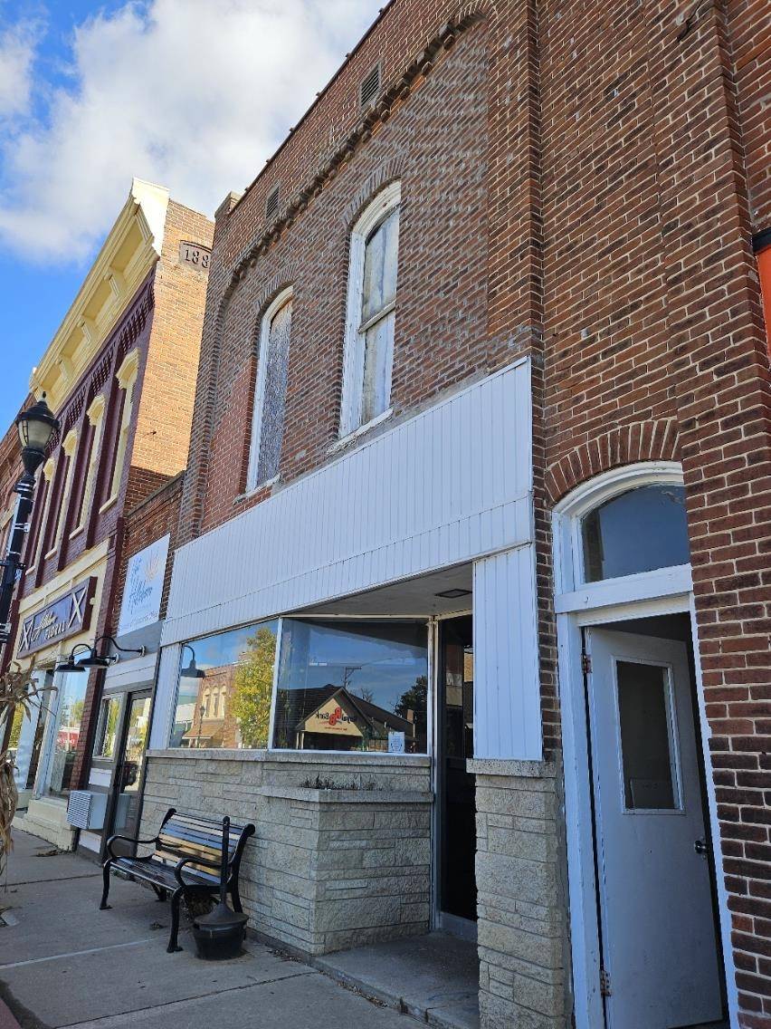 Hillsboro, WI 54634,814 Water Avenue